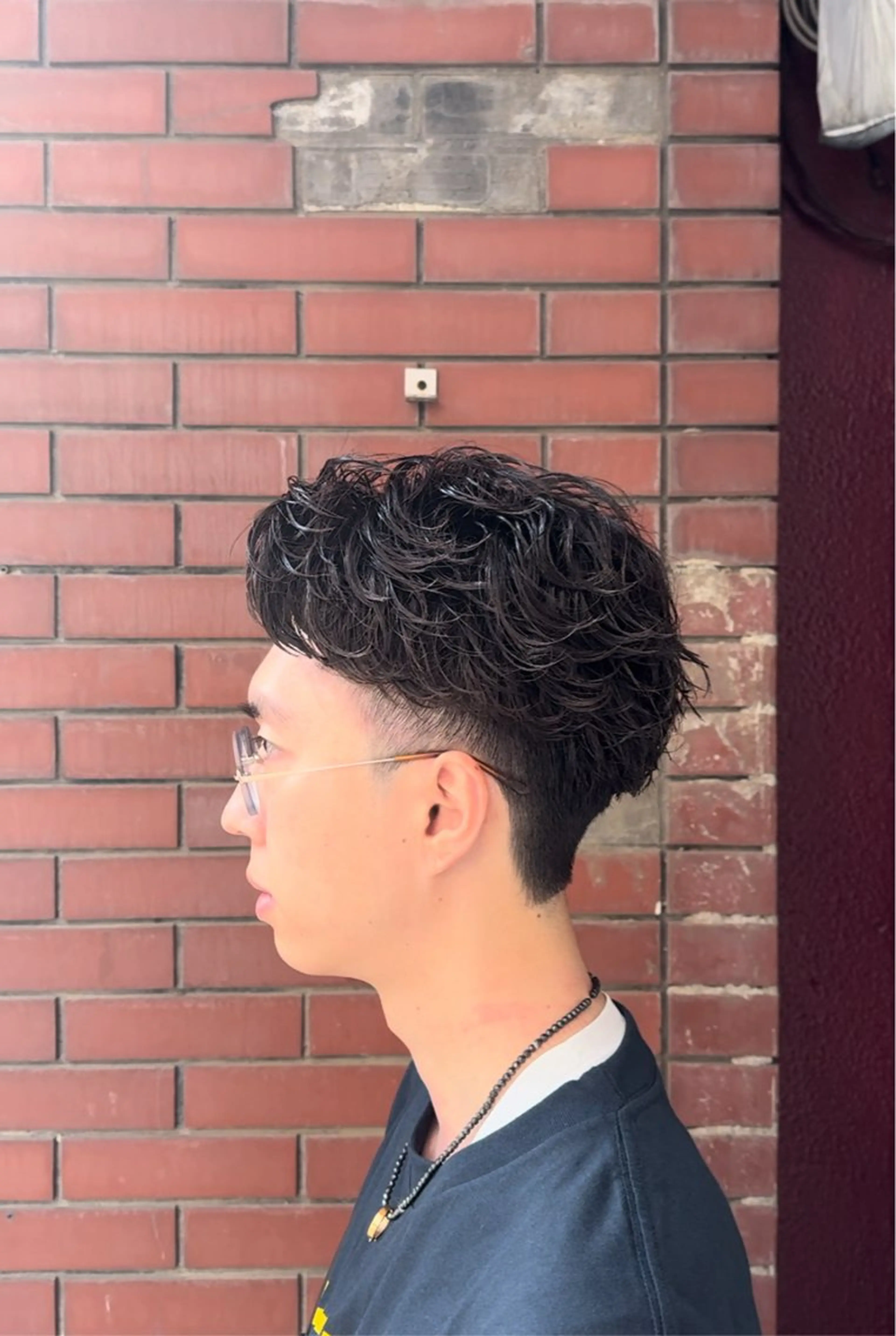 ショート パーマ メンズ オールバック ビジネス メンズパーマ 七三 ショートヘア ヘアカラー 柏メンズカットパーマ NO.1タイチのヘアスタイル