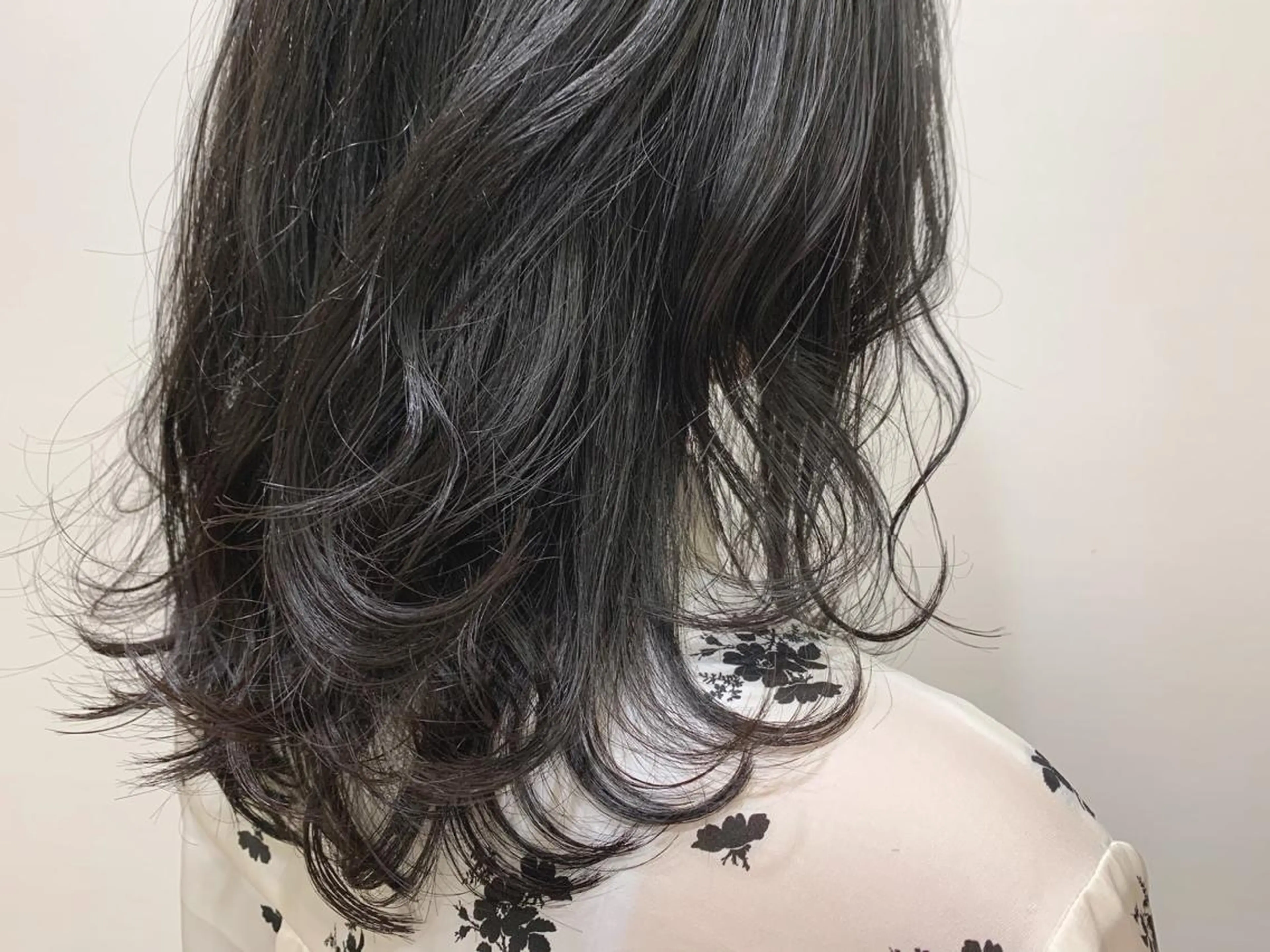 セミロング カラー ヘアカラー トリートメント 薄田 珠美のヘアスタイル