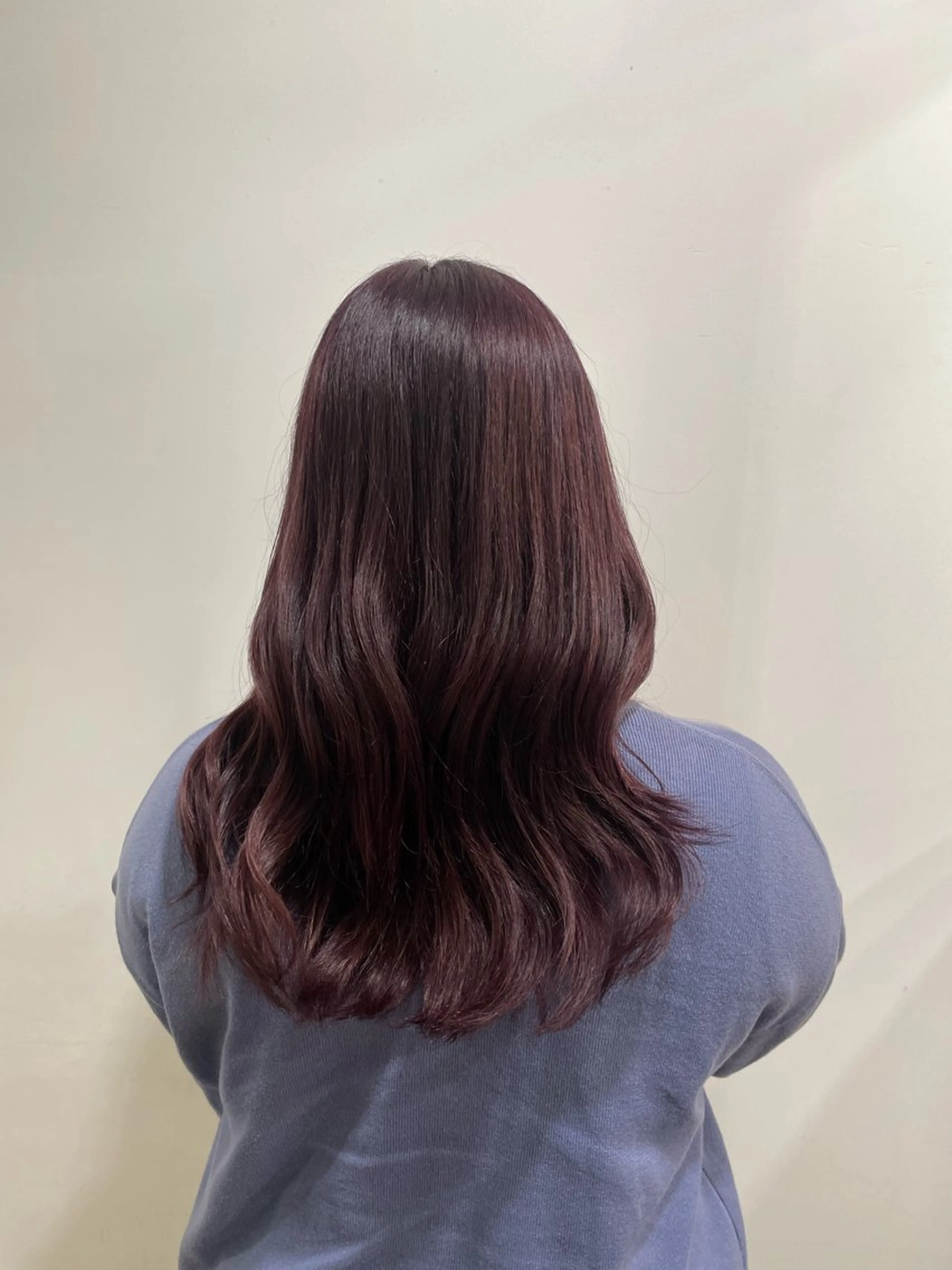 ロング ヘアカラー オオシマ ミユのヘアスタイル