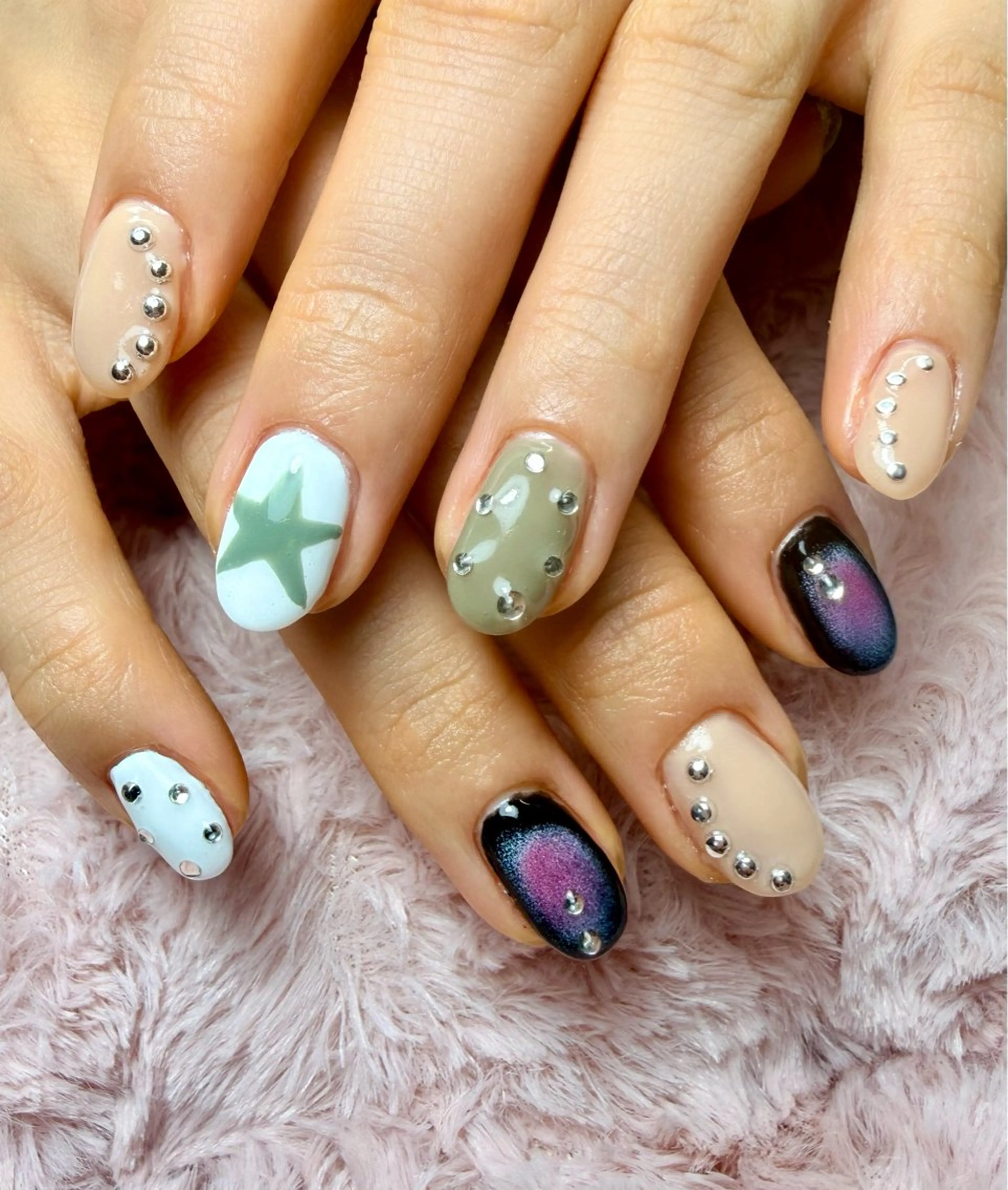 ネイル アートネイル チークネイル フラッシュネイル フラッシュマグ フレンチネイル M.N_ nailのネイルデザイン