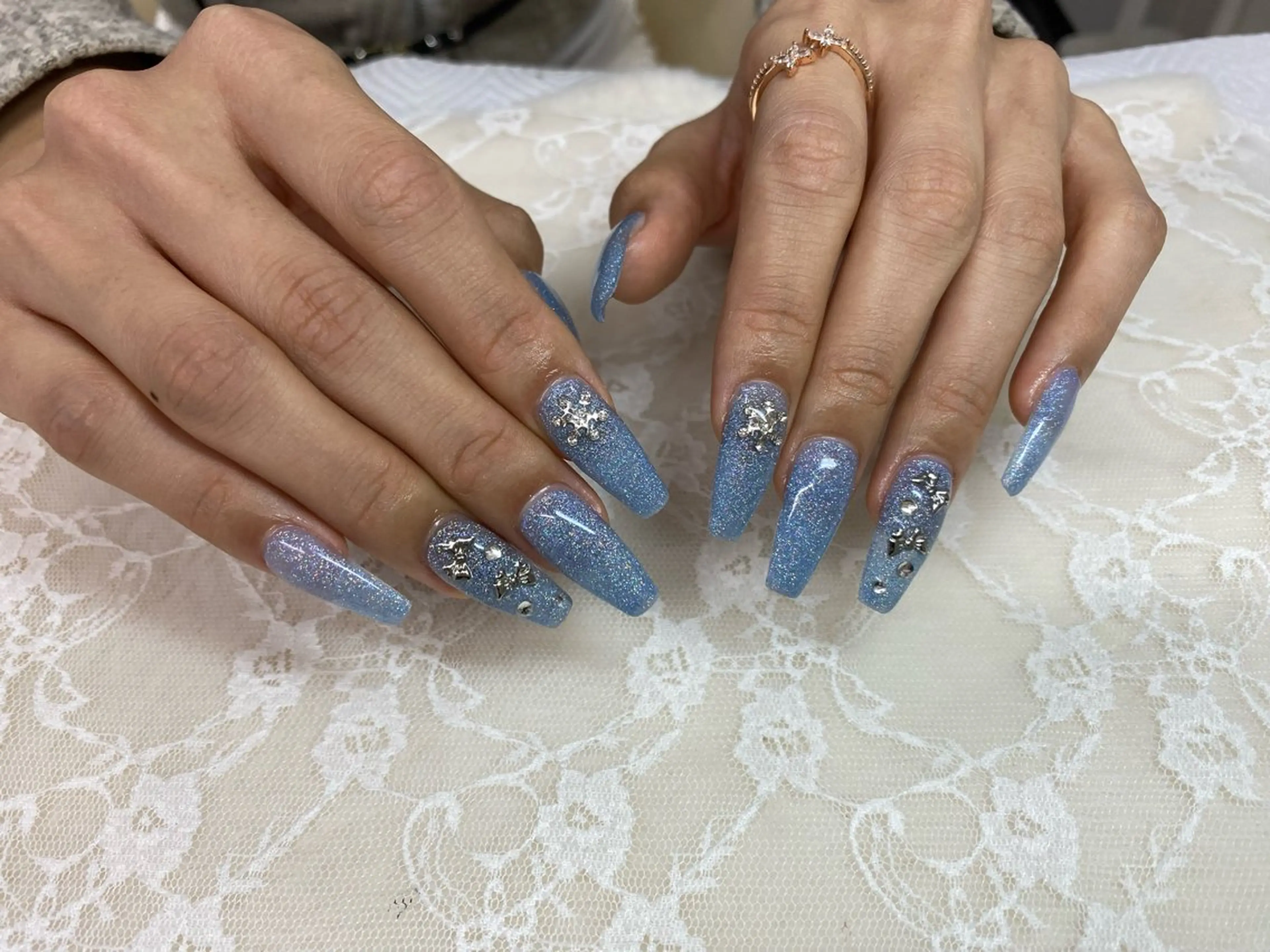 ネイル フラッシュネイル 水色 ハンドネイル ハンドケア Epokku ネイルサロンのネイルデザイン