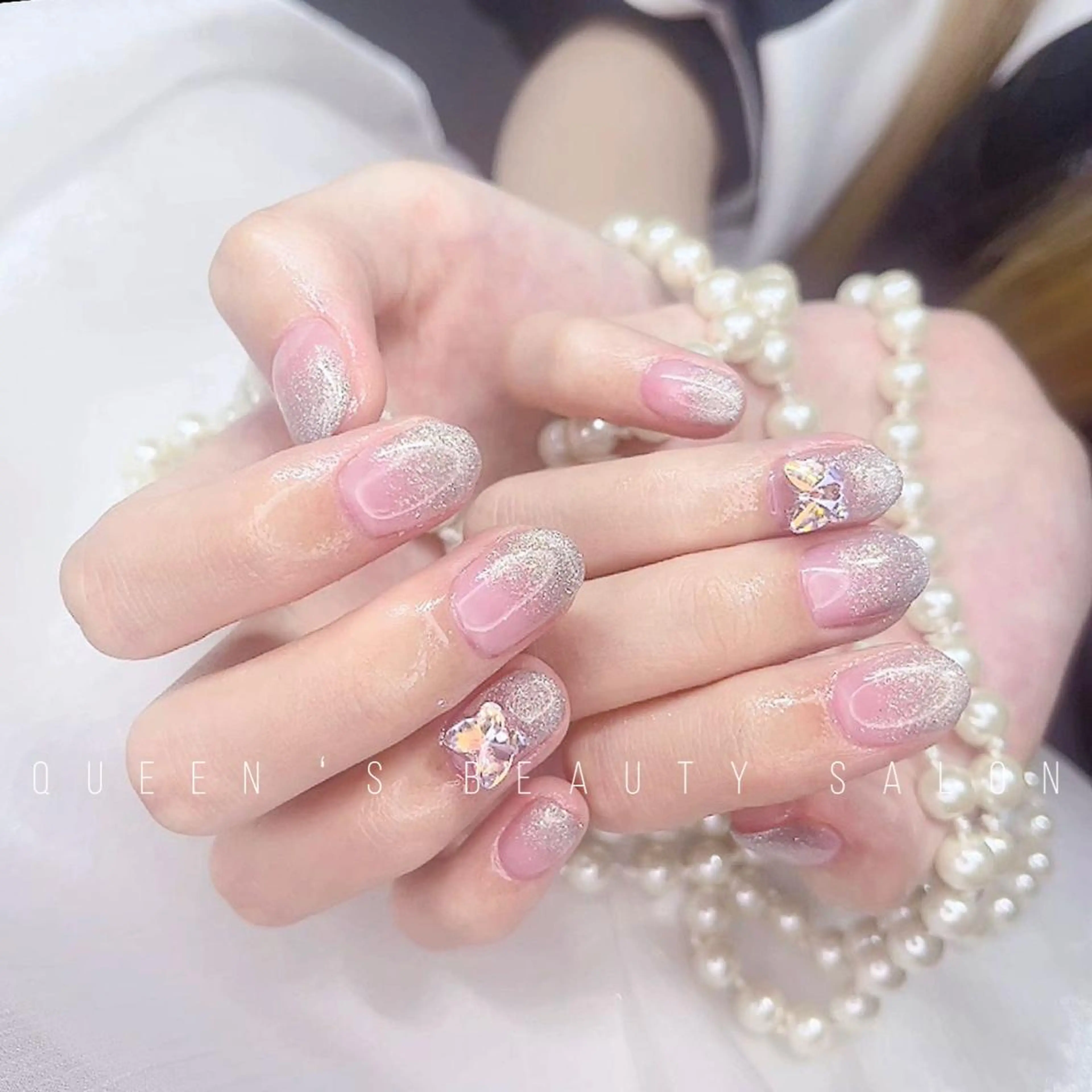 ネイル ハンドネイル Queens マオのネイルデザイン