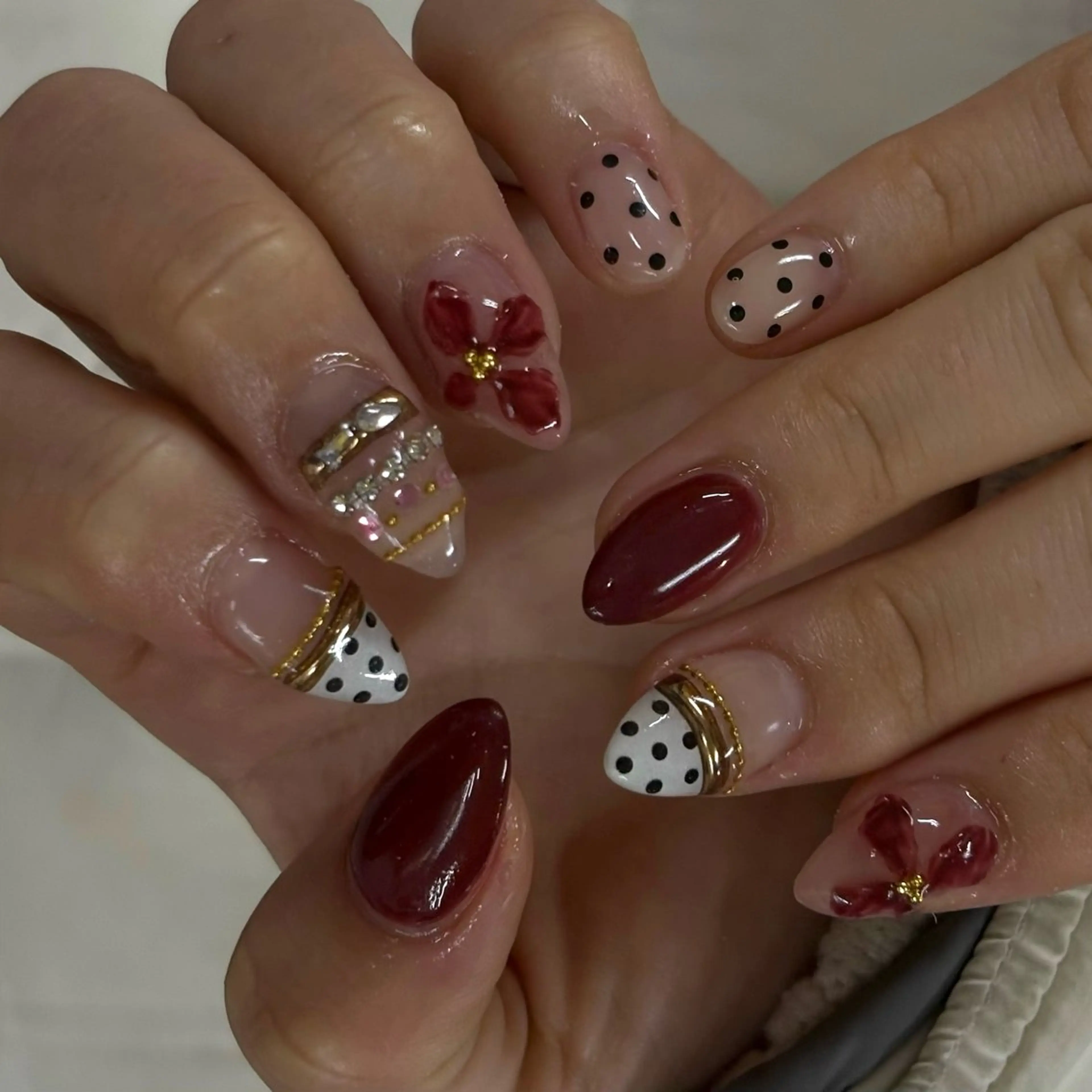 ネイル ハンドネイル フットネイル yuri / 個性派nailのネイルデザイン
