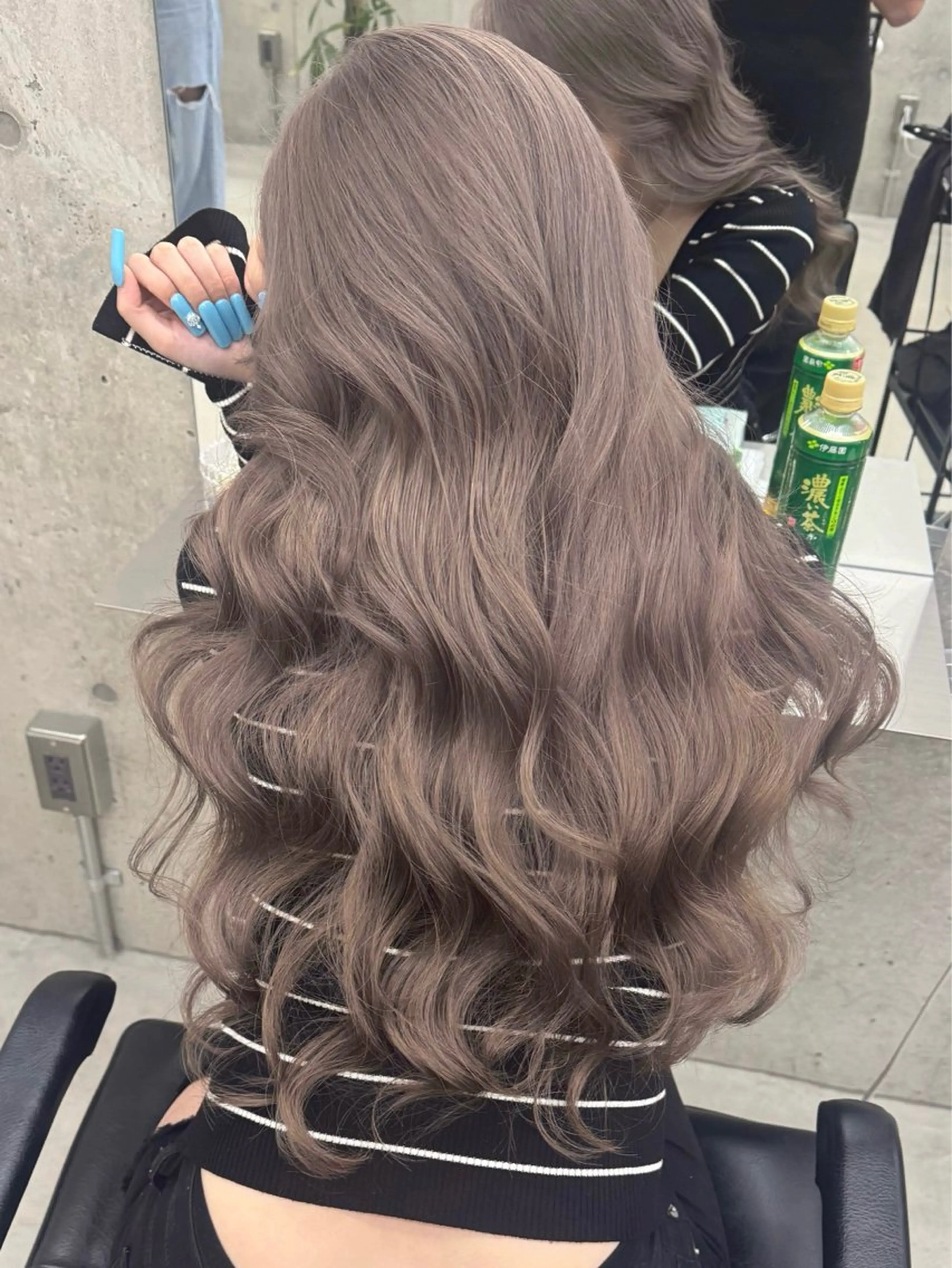 カラー ヘアカラー トリートメント 伊藤 七奈のヘアスタイル