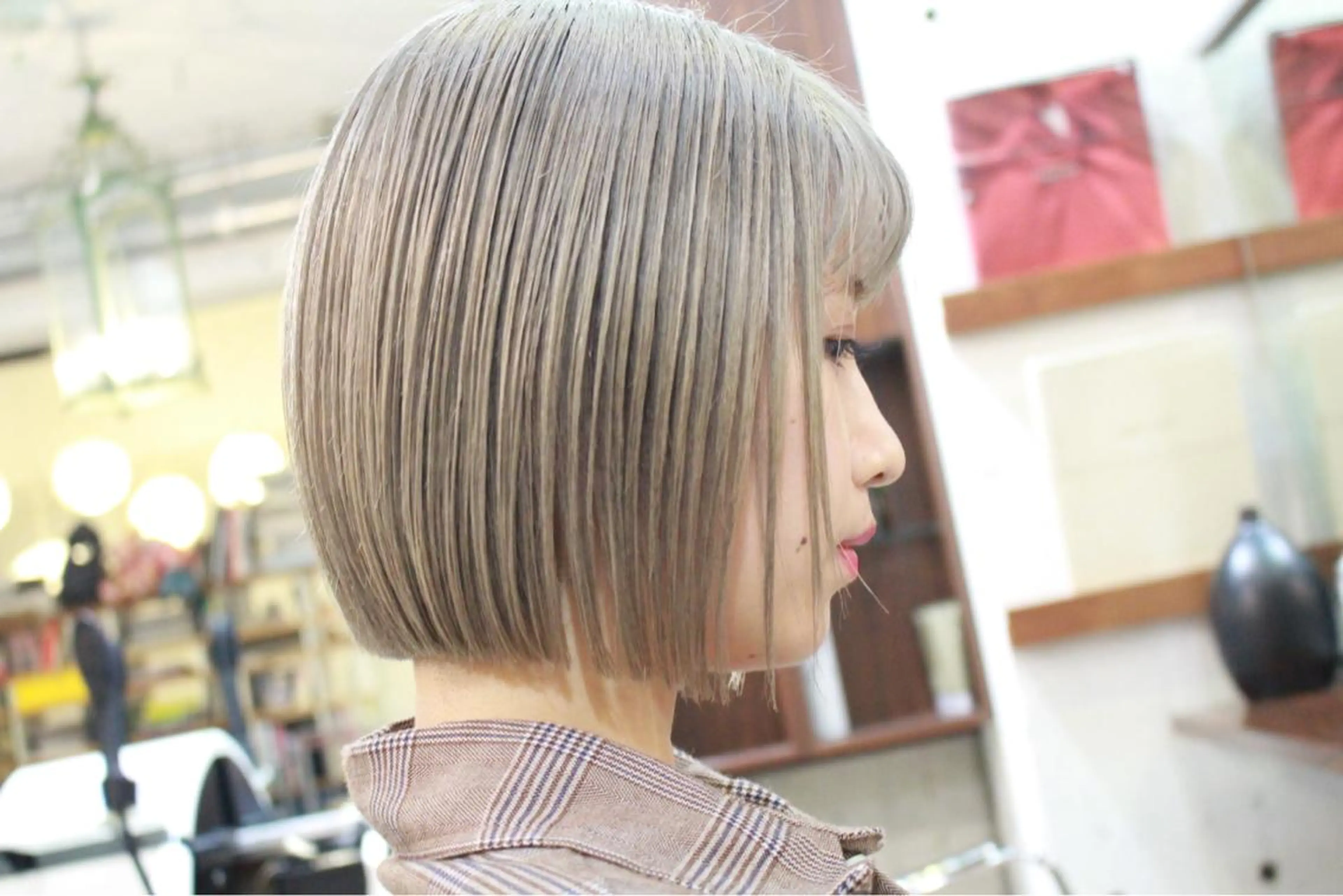 ショート カラー ハイトーンカラー ボブ カット ヘアカラー トリートメント tension 【テンション】のヘアスタイル