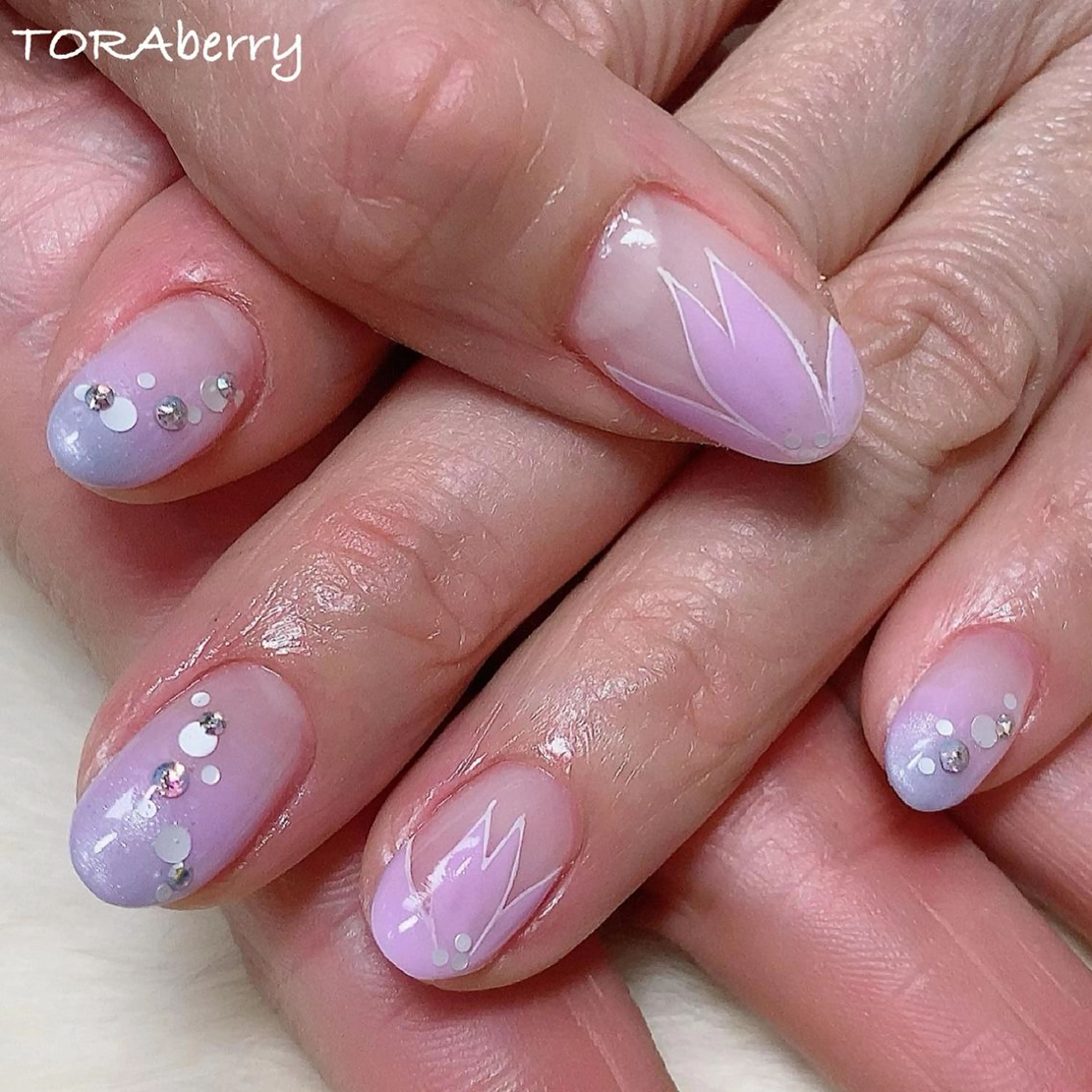 ネイル 桜ネイル フレンチネイル ハンドネイル ネイリスト なつみのネイルデザイン