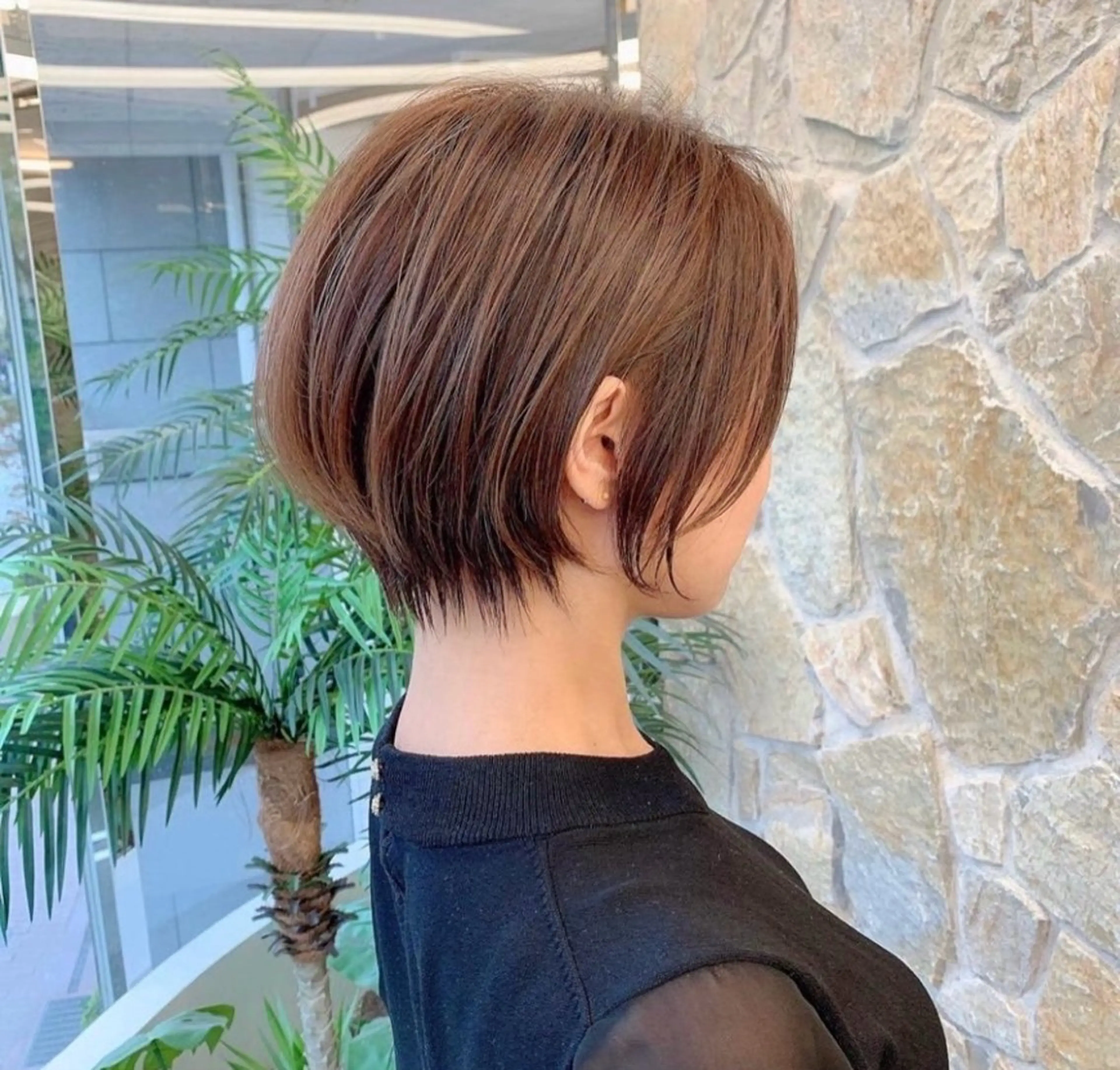 ショート カラー 里見 愛梨のヘアスタイル