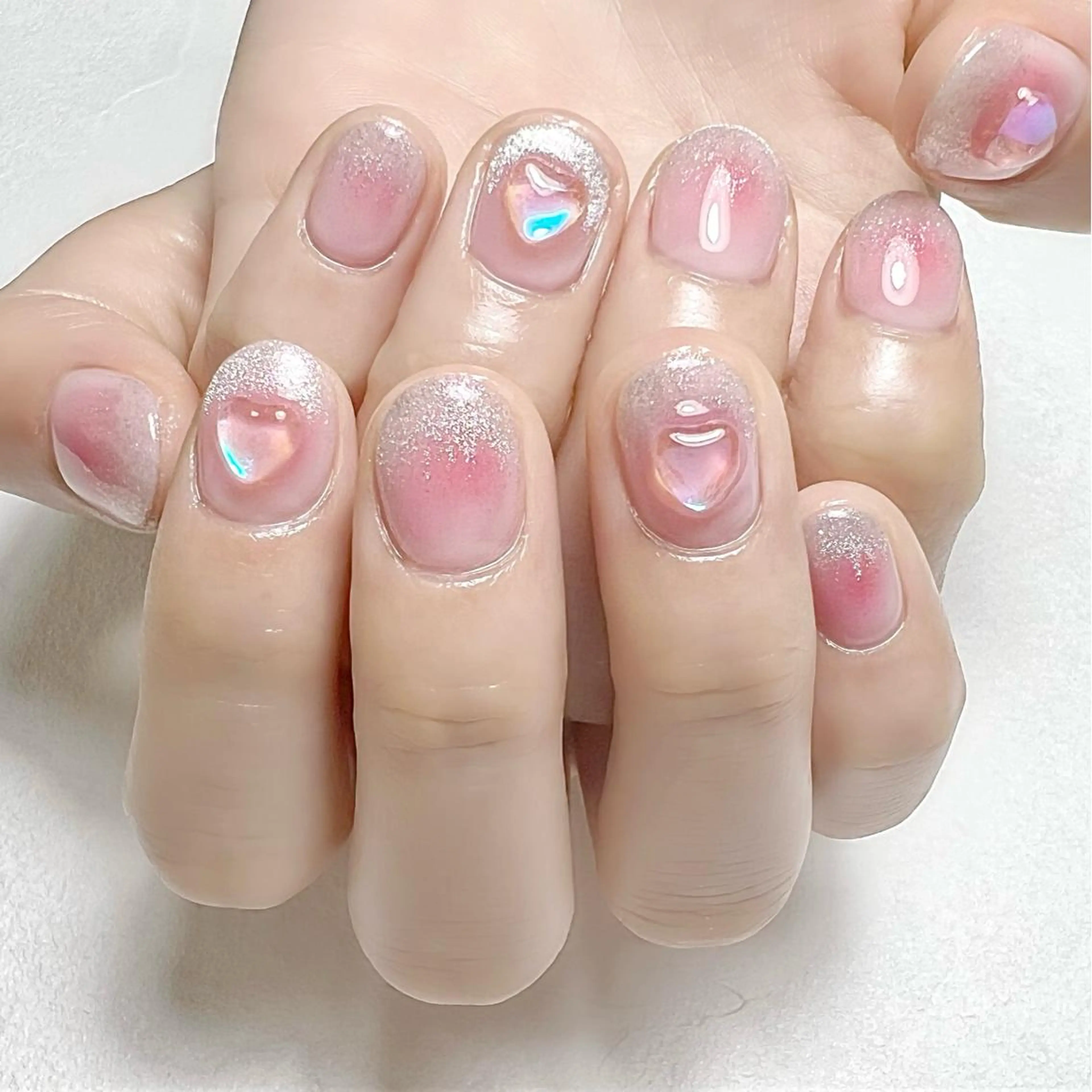 ネイル チークネイル グラデーション ハート マグネットネイル ピンク rouse nail RISATOのネイルデザイン