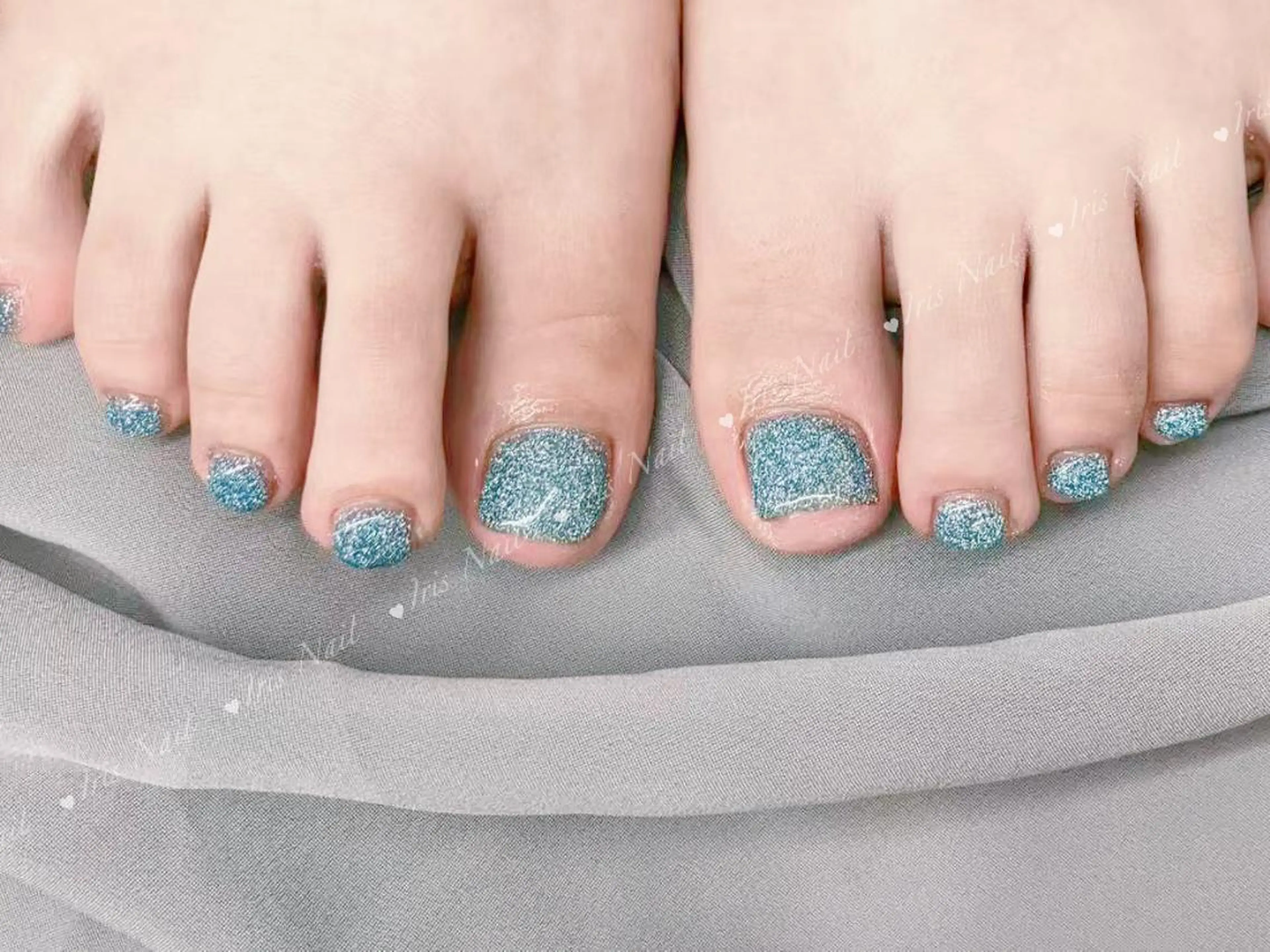 ネイル キラキラネイル ラメ(グリッター) ワンカラーネイル フットネイル 🍒IRIS Nail🌸のネイルデザイン