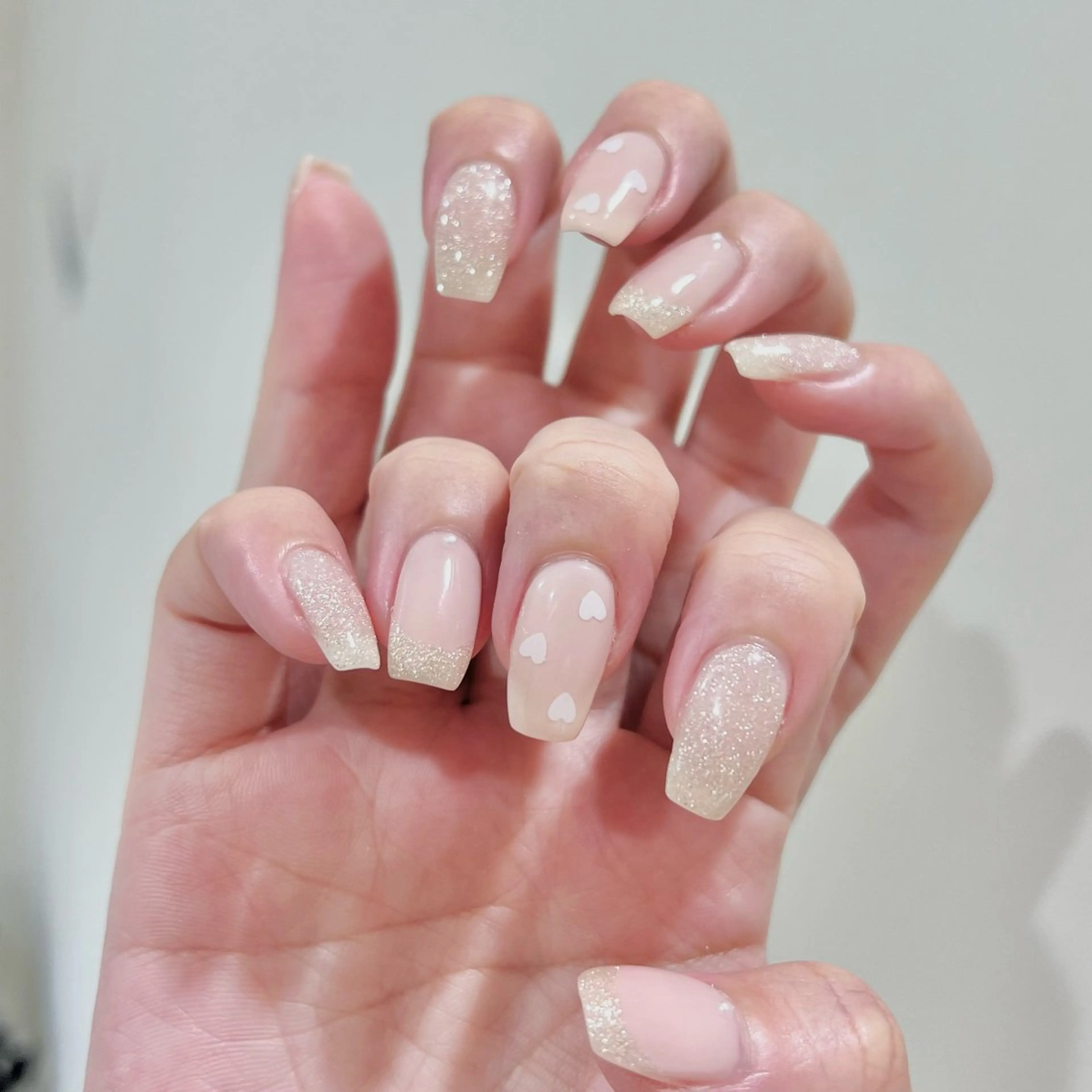 ネイル シルバー ハンドネイル 🎀チーク/ちゅるん 🫧chisa🎀のネイルデザイン