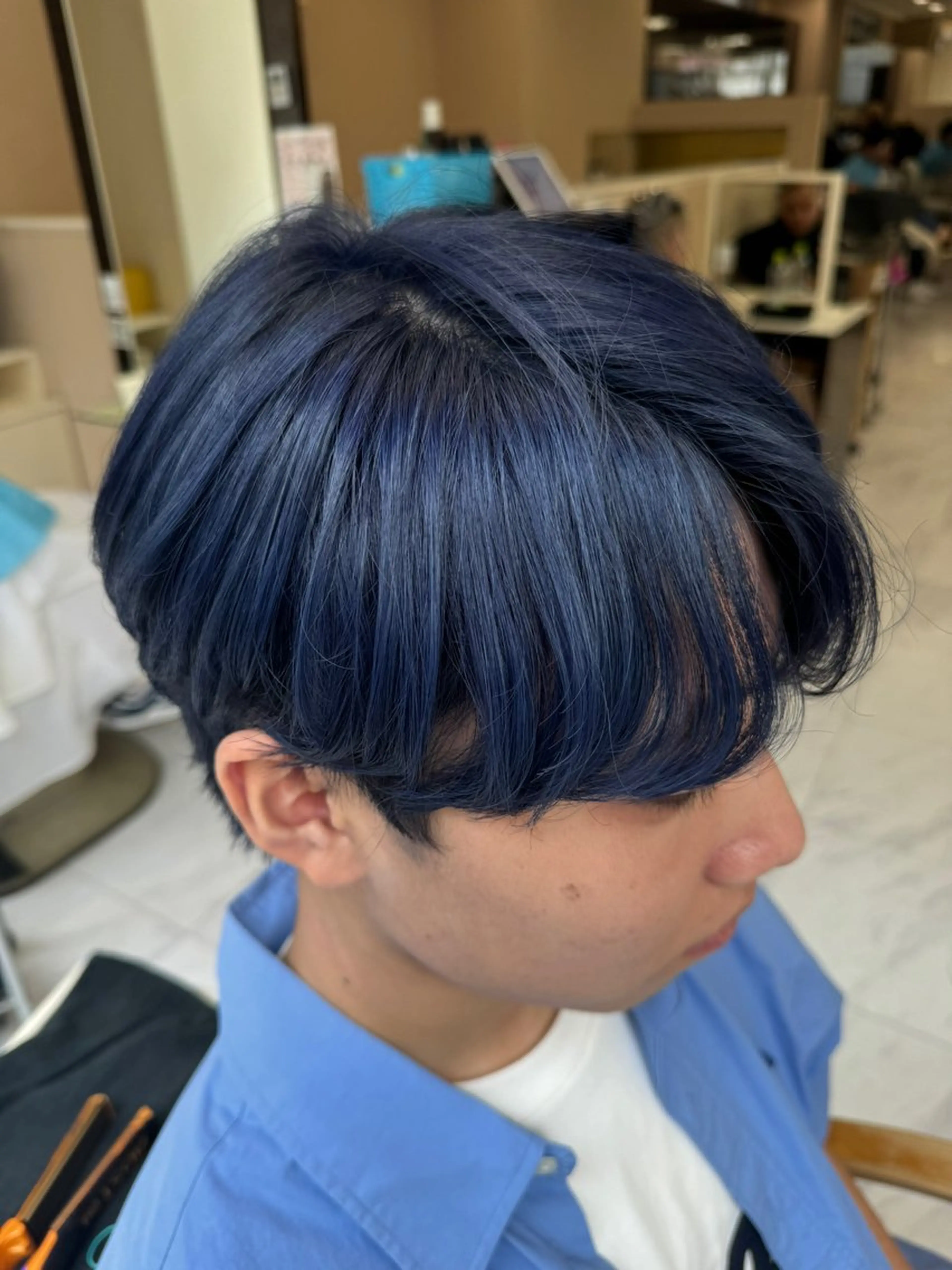 ショート カラー ヘアアレンジ メンズ 切りっぱなしボブ 前下がりボブ メンズブリーチ メンズハイライト メンズハイトーン ヘアカラー トリートメント Zina 大宮所属・目黒 碧人のヘアスタイル