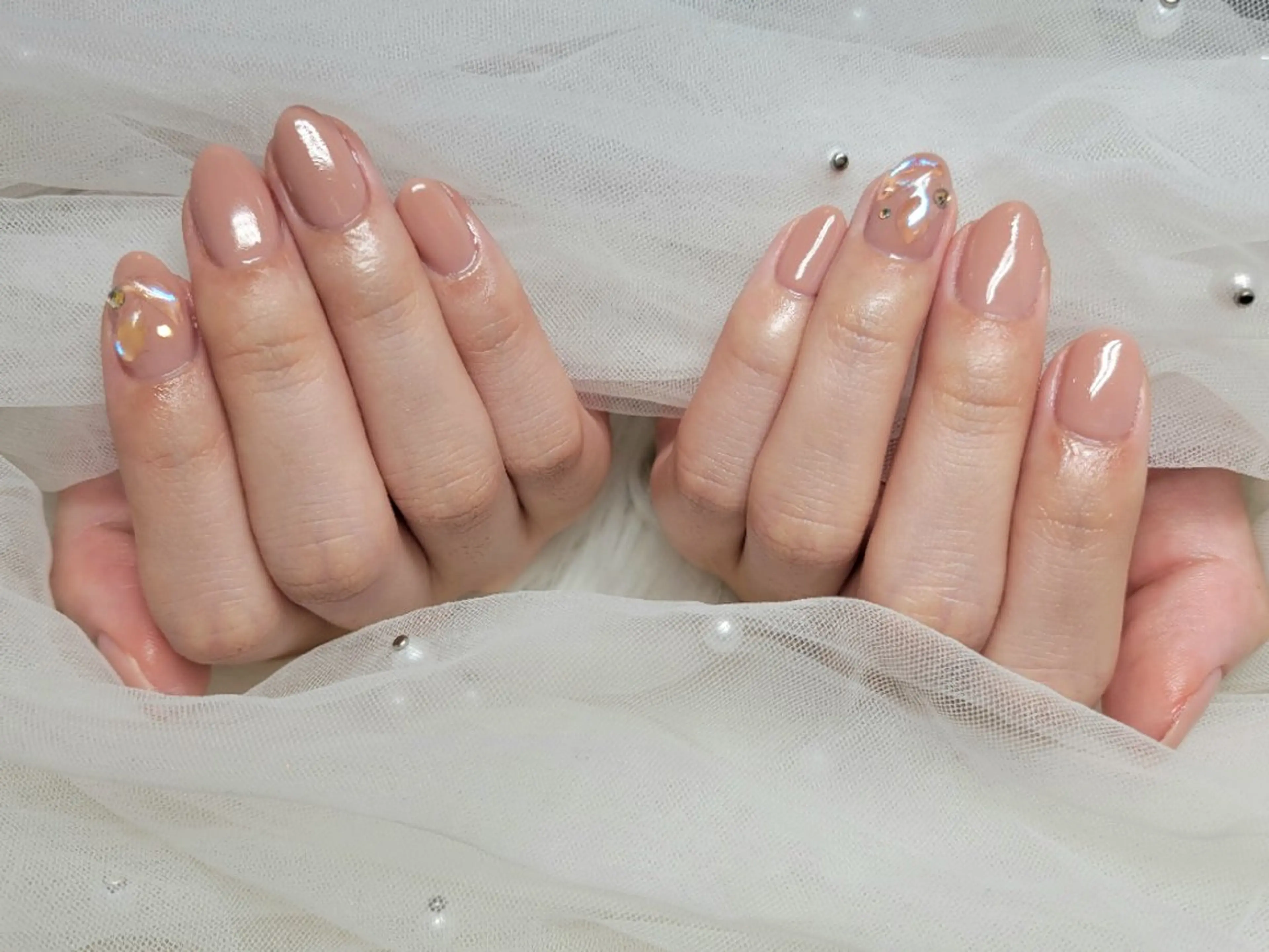 ネイル オーロラネイル ピンク ピンクベージュ シンプルネイル ハンドネイル nail patio hinaのネイルデザイン