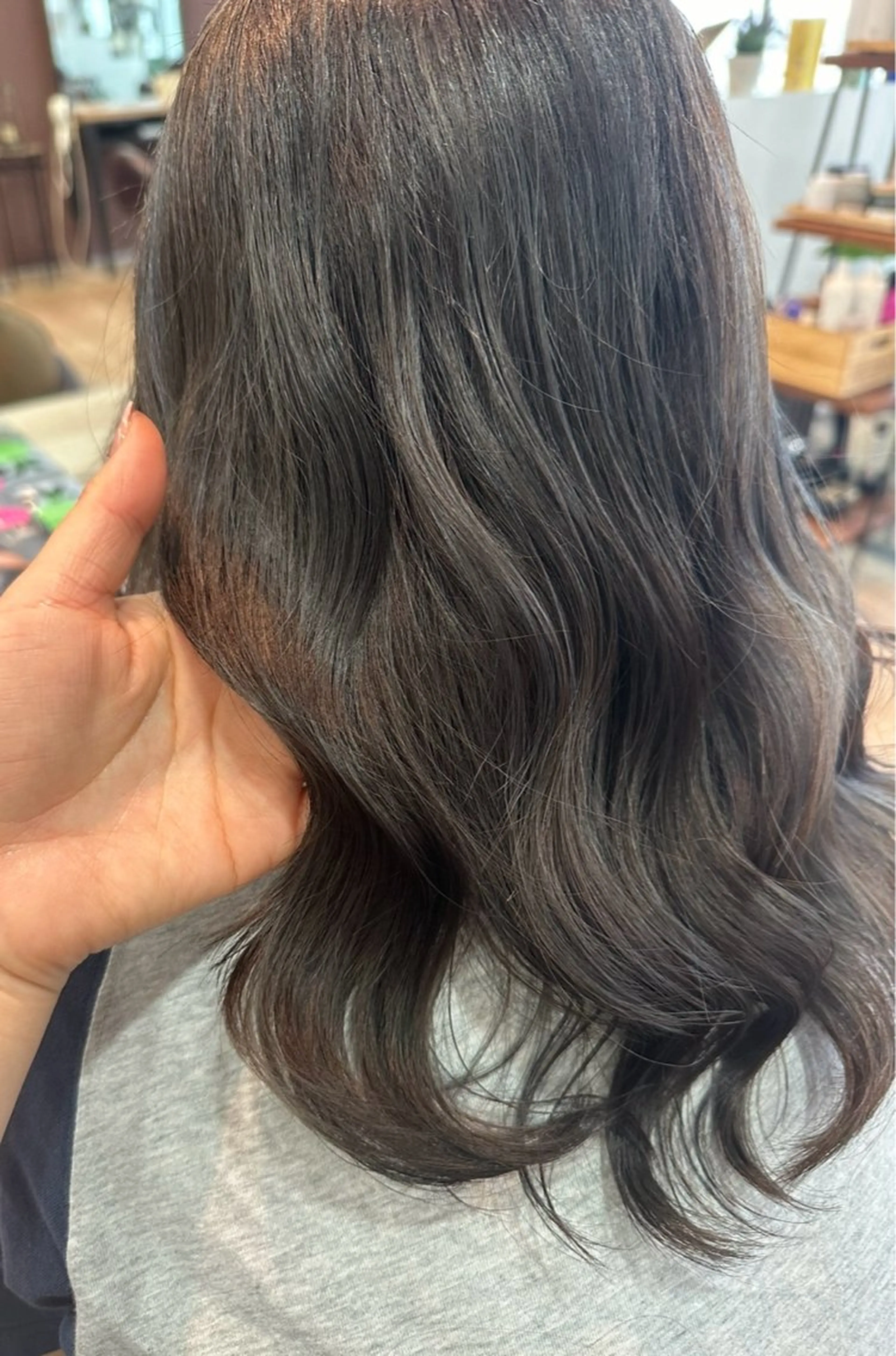 ミディアム カット ヘアカラー ツヤ髪質改善 💜れいな💜のヘアスタイル