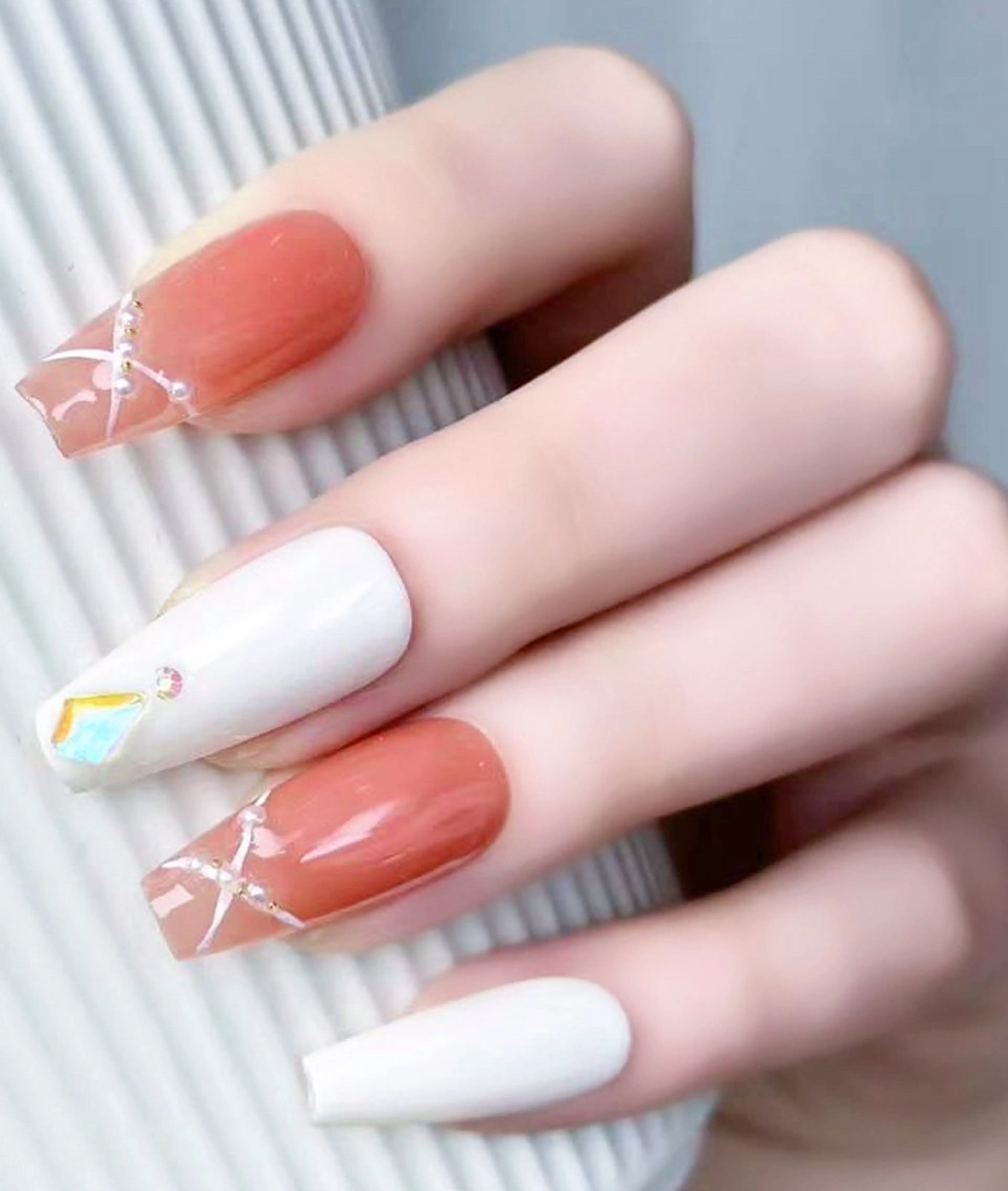 ネイル MoonNail ユリ🌸のネイルデザイン