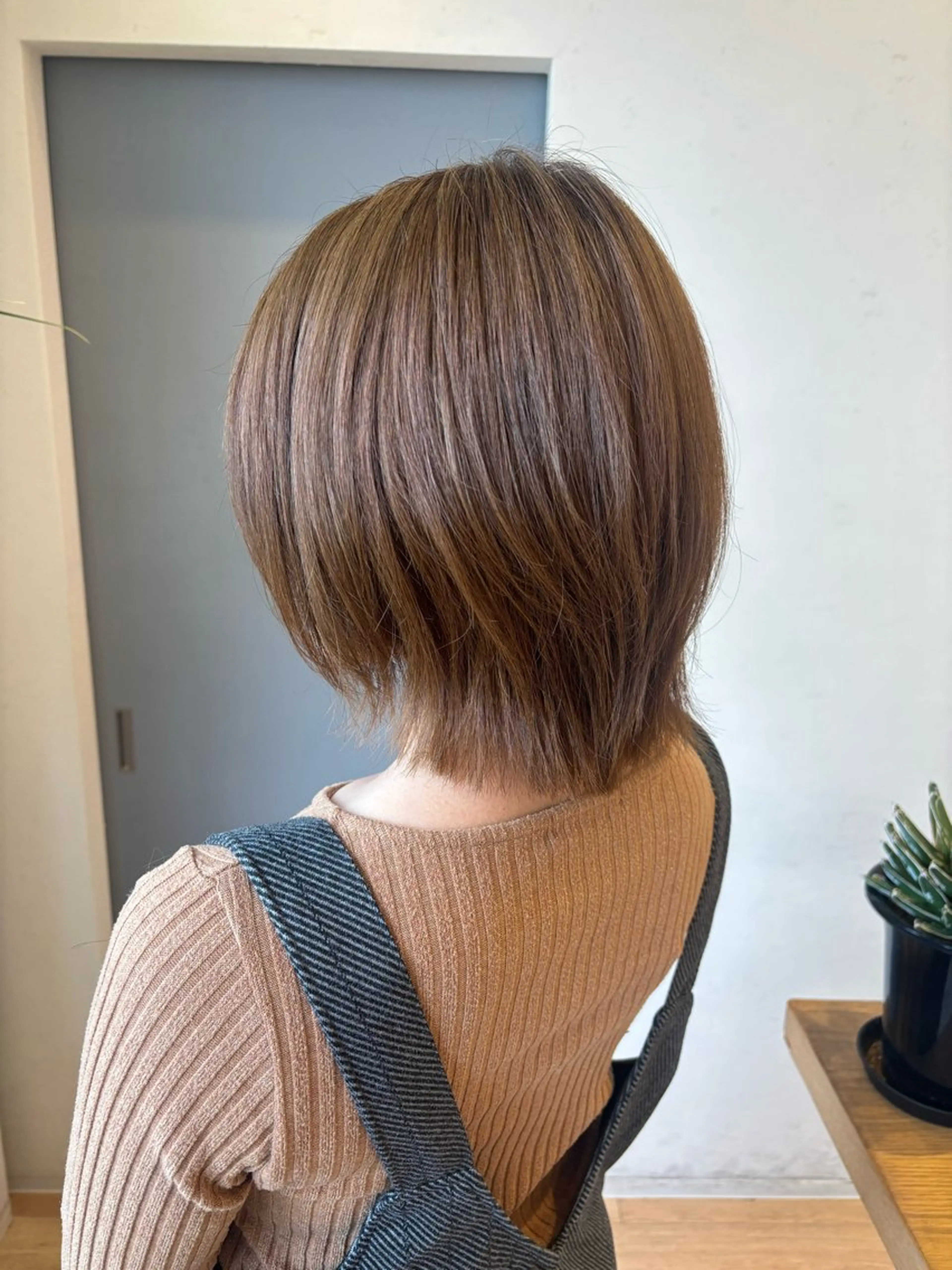ミディアム カラー 田村 雪乃のヘアスタイル