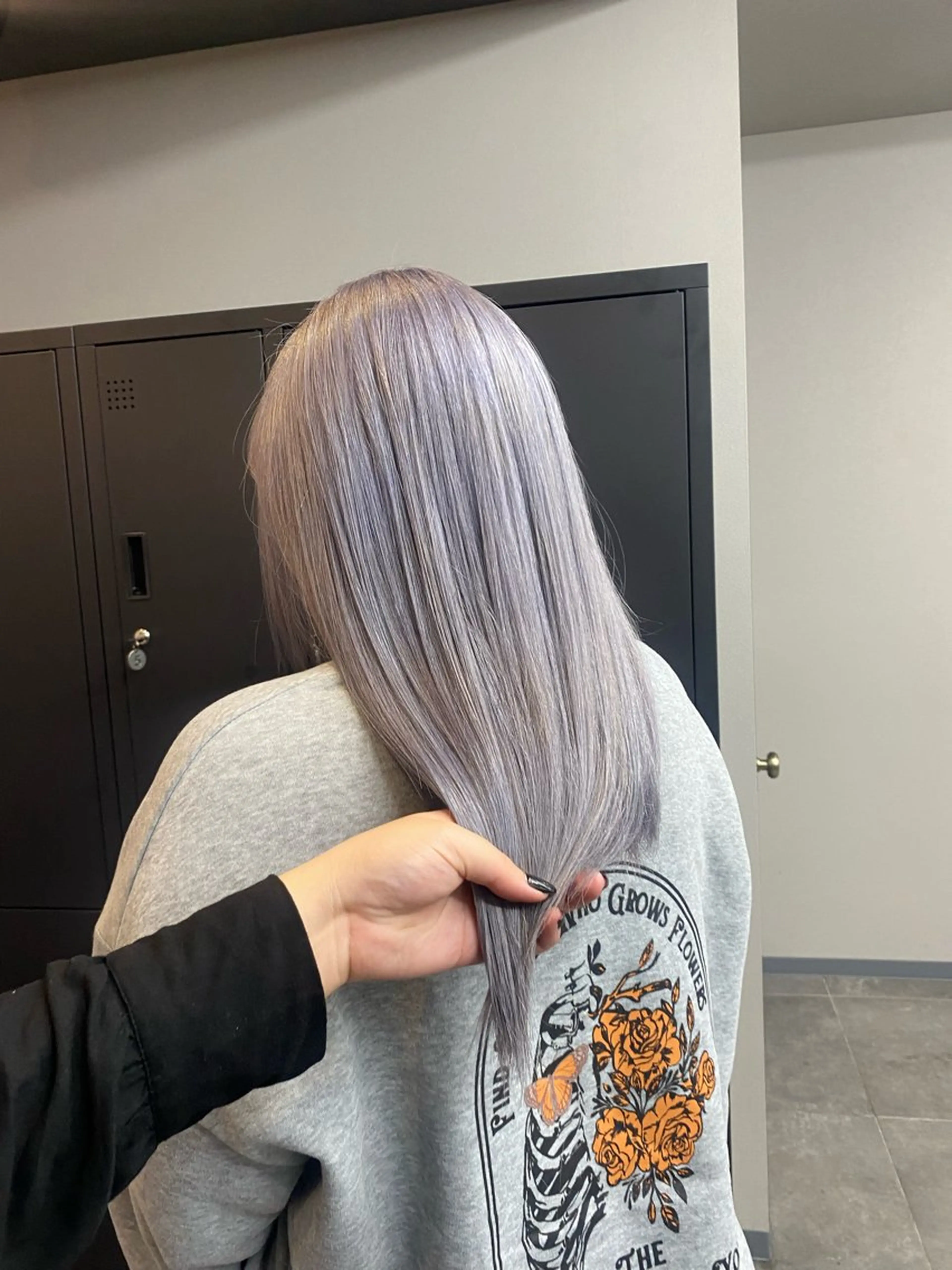 トリプルカラー🦋キュートなカラーで周りの人と差をつけちゃおう！表記はmedium料金です。の写真