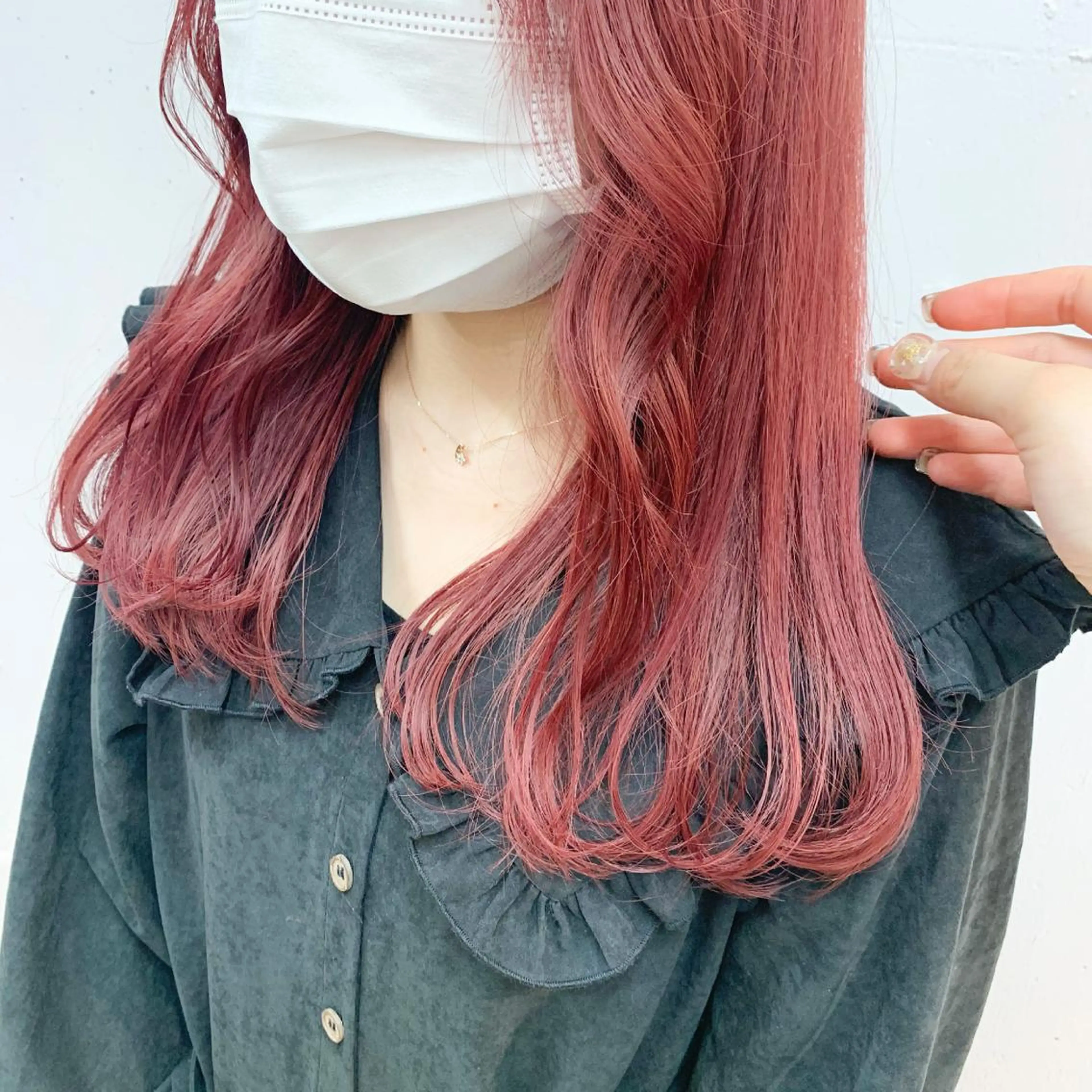 セミロング カラー raika .のヘアスタイル