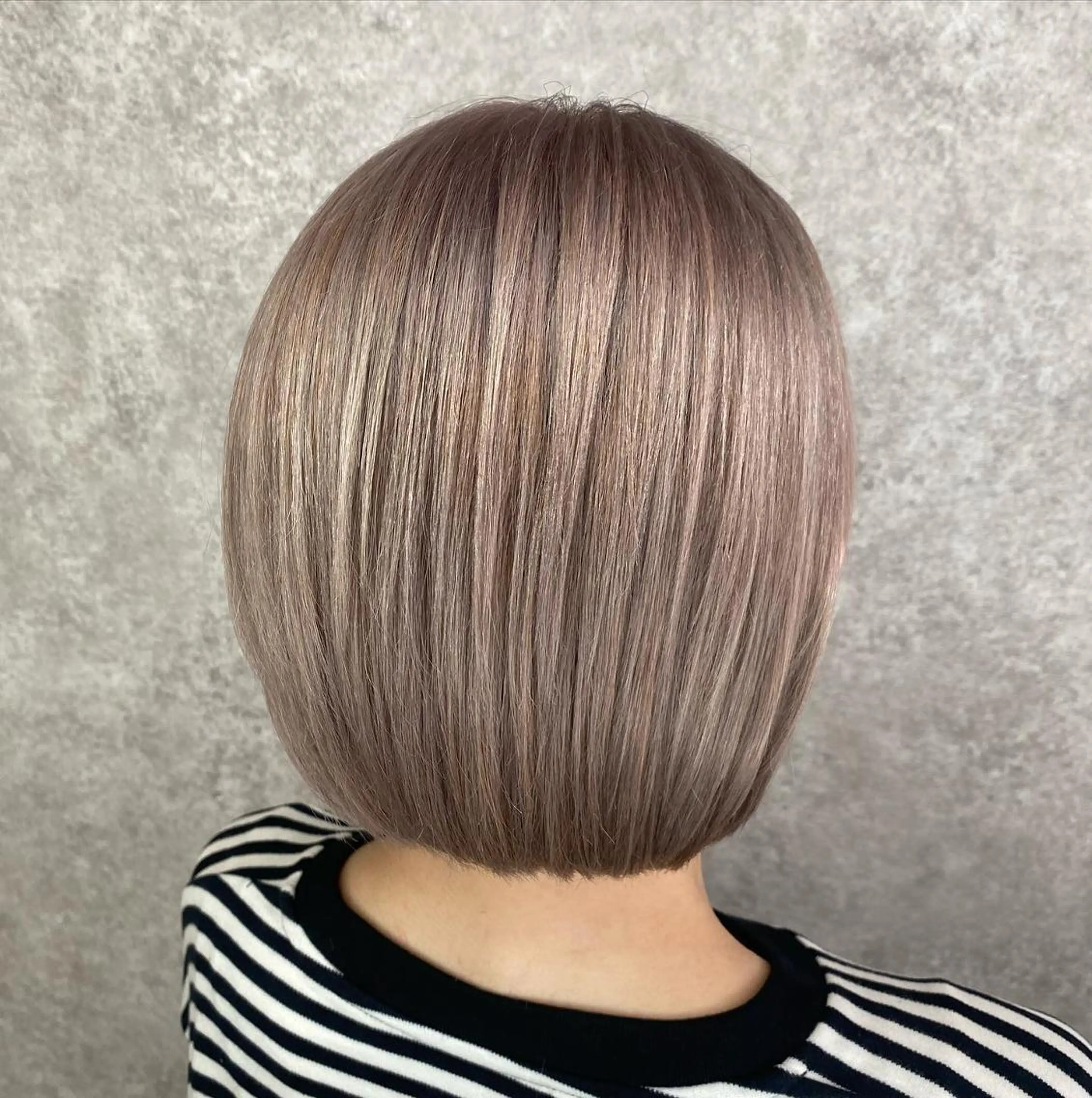 ロング カラー ベージュカラー グレージュ ハイトーンカラー ミルクティーベージュ ミルクティーグレージュ UNDER vr 【アンダーバー】のヘアスタイル