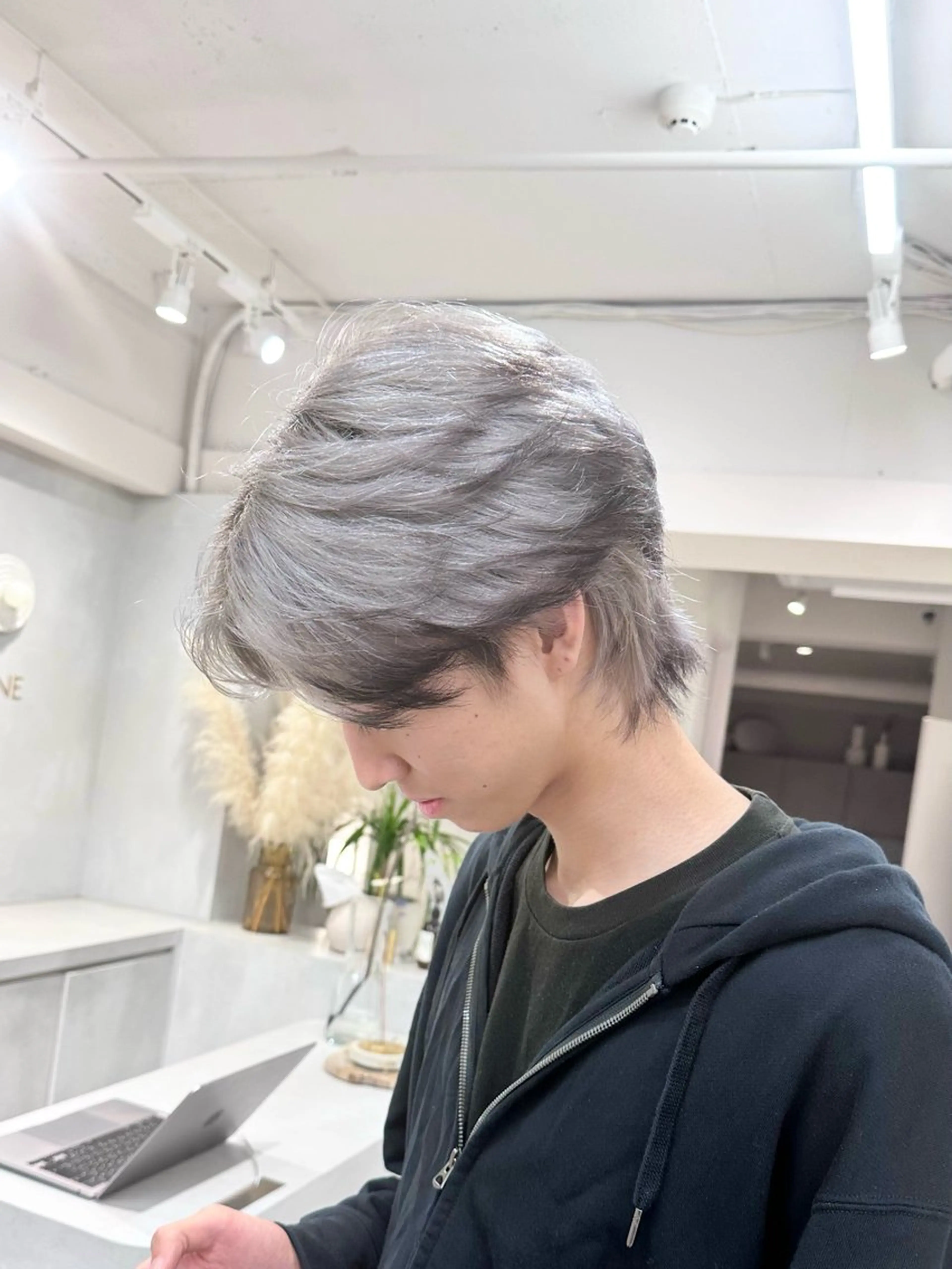 ショート カラー メンズ レイヤーカット 古川洋之のヘアスタイル