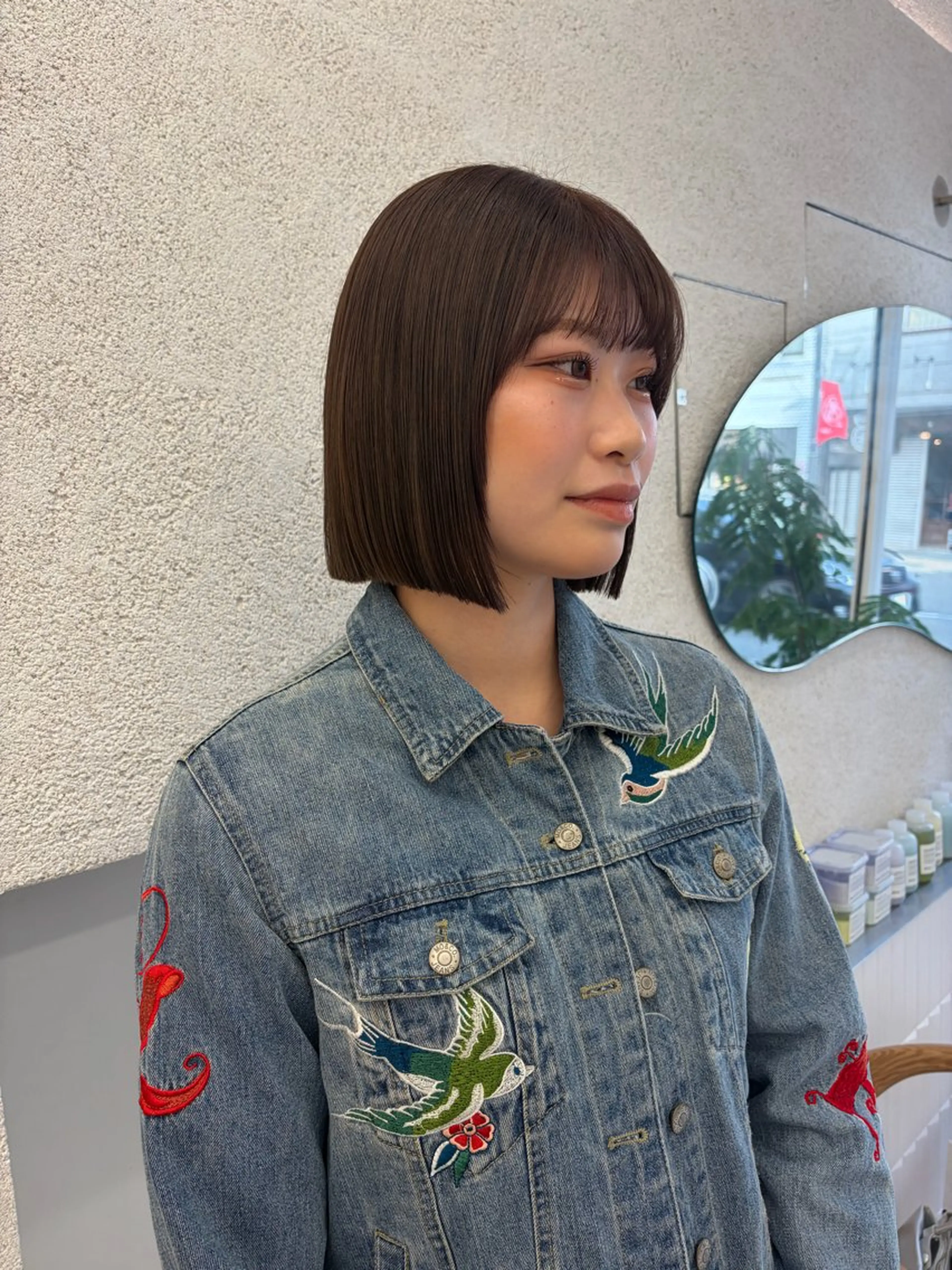ショート カット ヘアカラー リン🔔ボブ cut 柔らかベージュ🤎のヘアスタイル