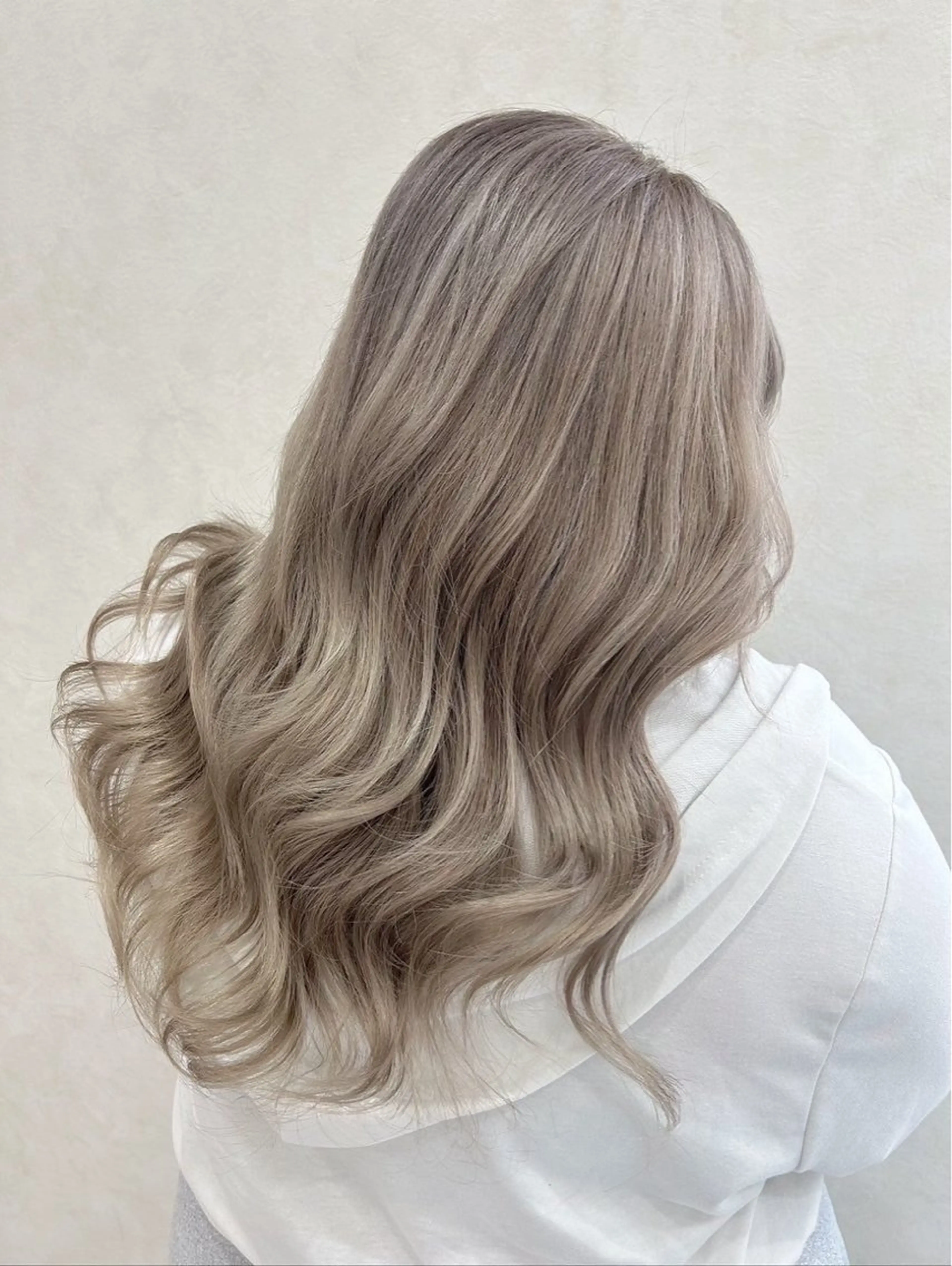 ロング カラー ヘアアレンジ 渋谷のブリーチカラー シェフ🧑‍🍳蓮のヘアスタイル