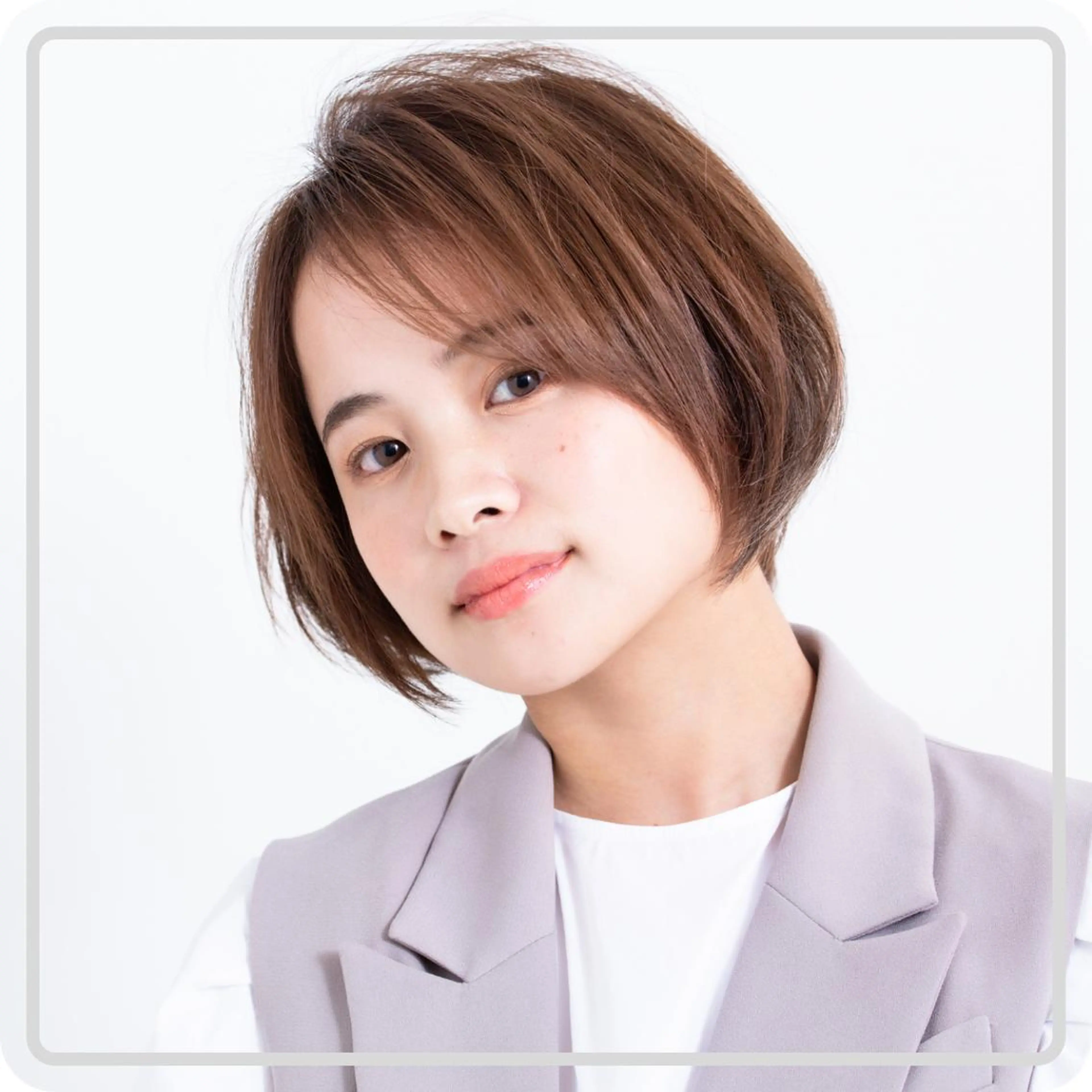 ミディアム RIKU リクのヘアスタイル