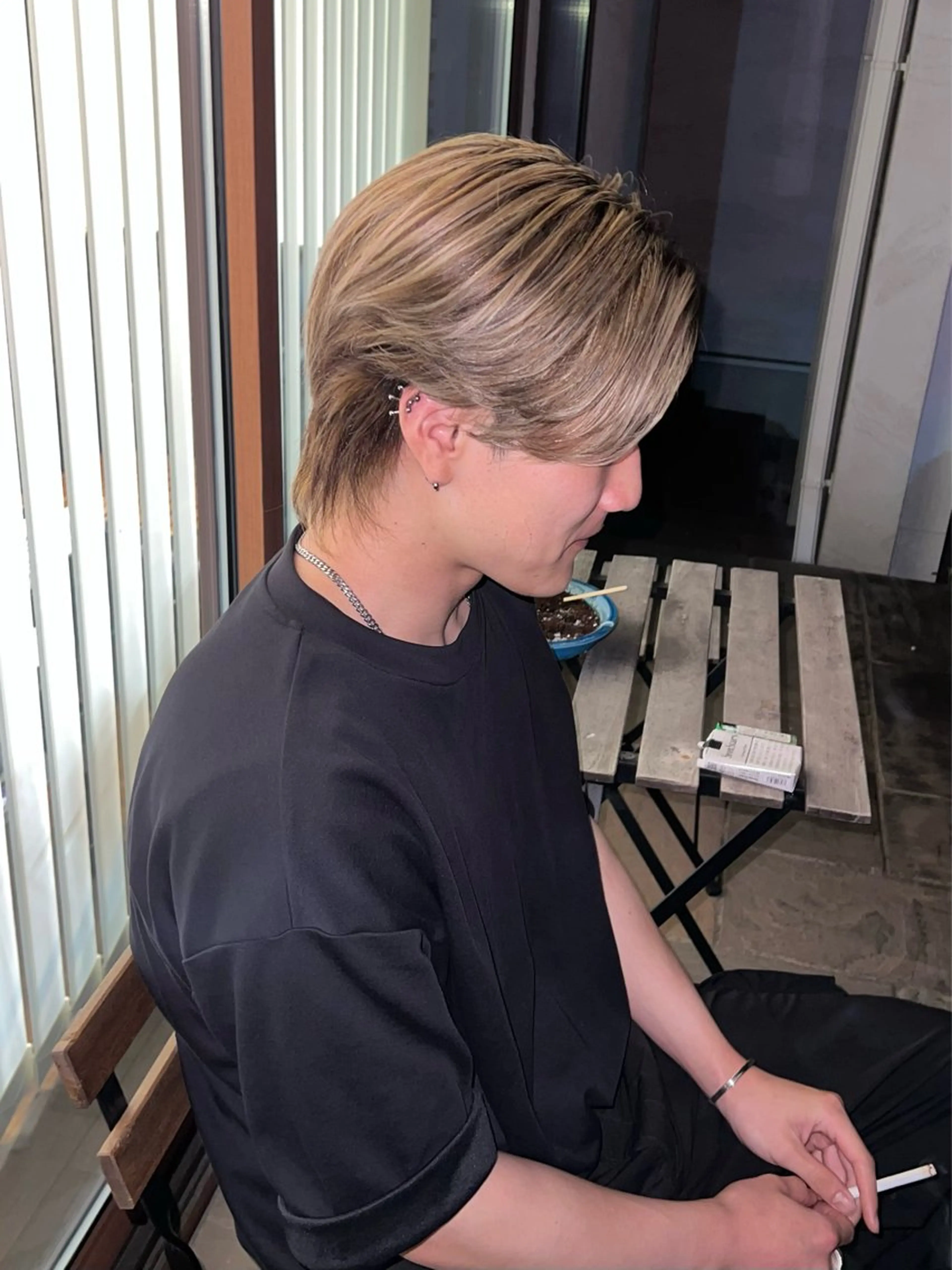 ショート カラー メンズ メンズバレイヤージュ バレイヤージュ レイヤーカット 二本木 秀成のヘアスタイル