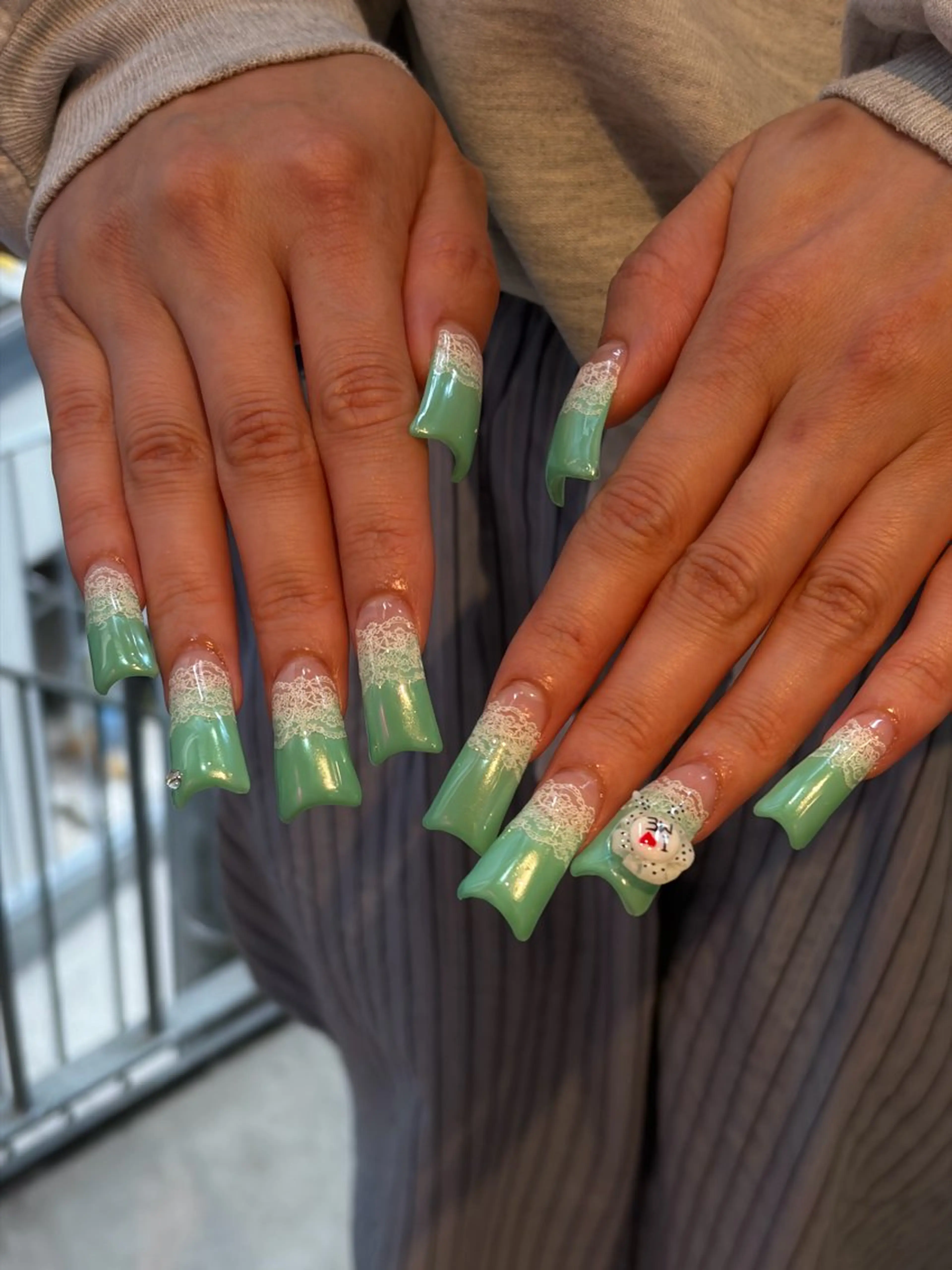 ネイル レース ハンドネイル 🎼yuuka/池袋 🎼WOLTOKYOのネイルデザイン