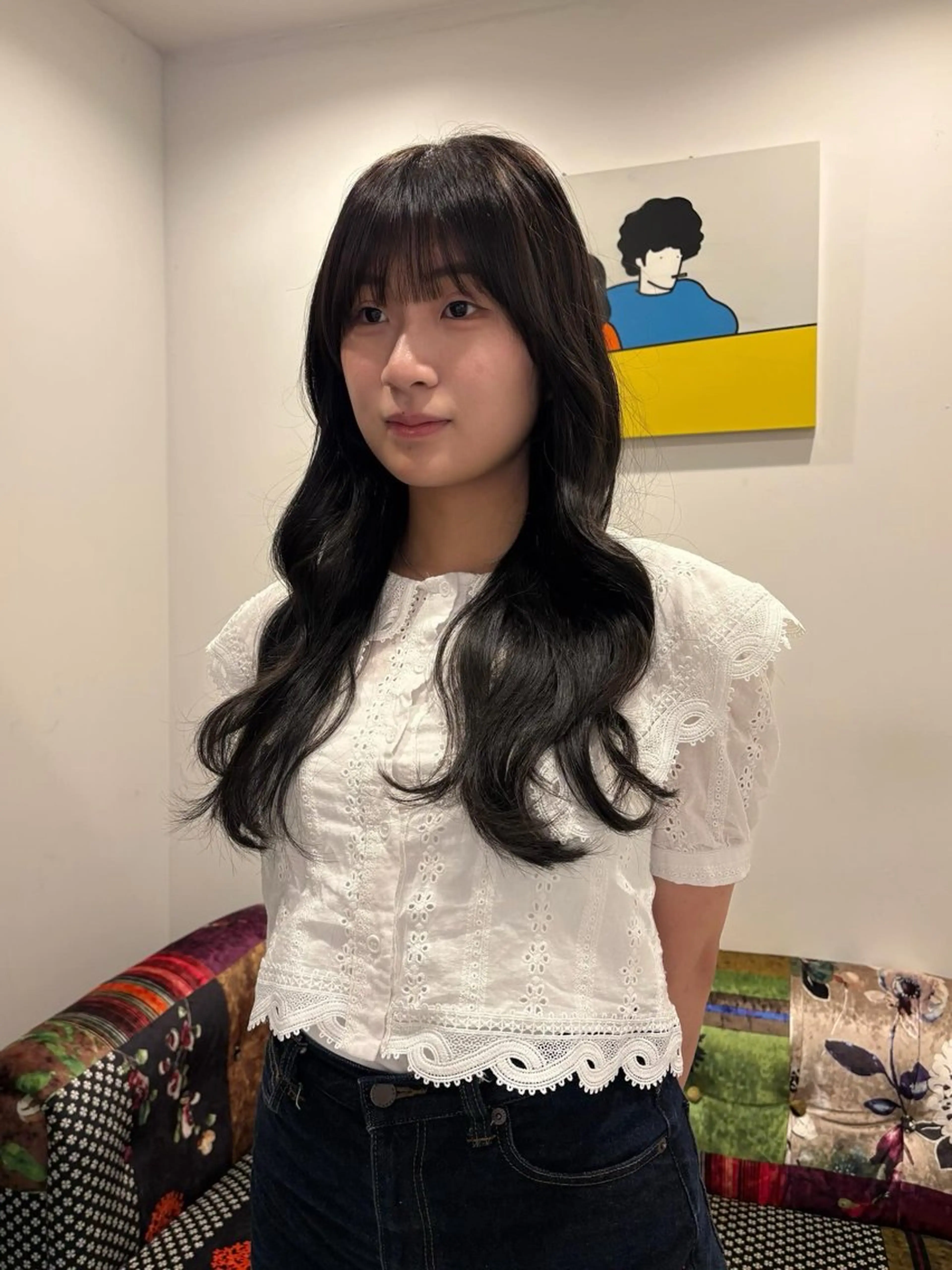 セミロング カット 魚谷 綾渚のヘアスタイル