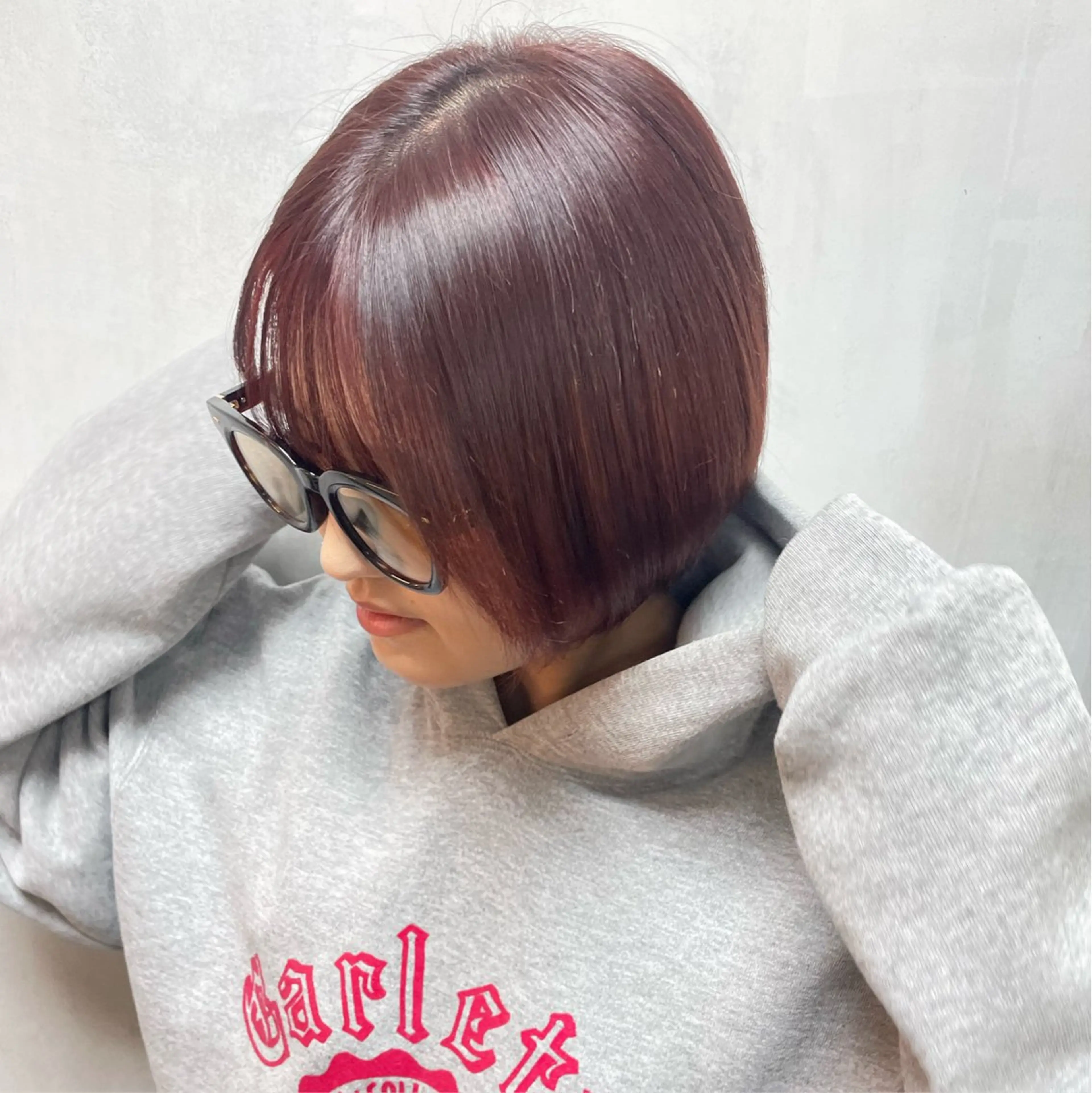 ショート ヘアカラー 🧸顔周りカット /透明感🎀のヘアスタイル