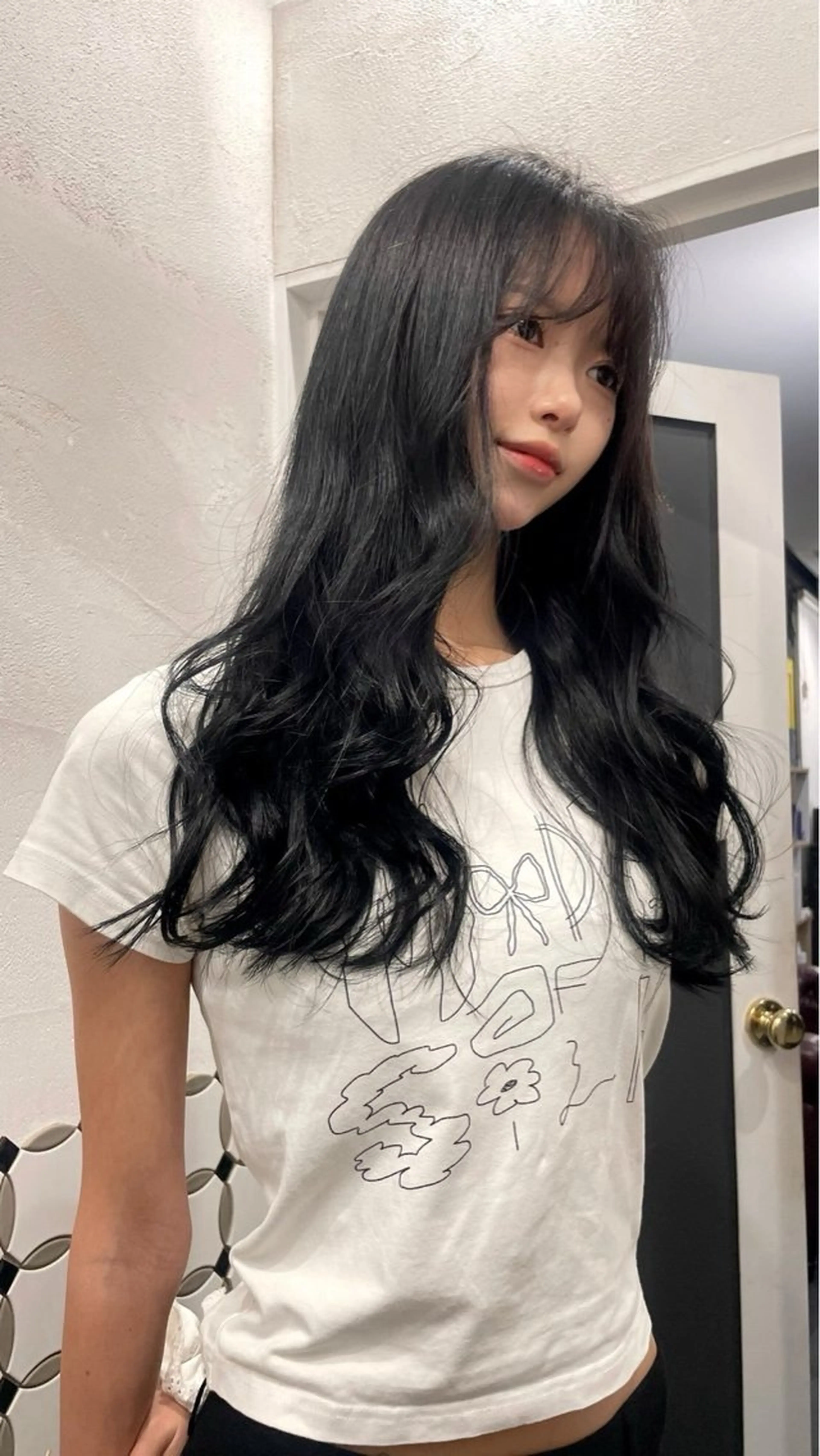 ロング カラー ヘアカラー トリートメント NARVIS marinのヘアスタイル
