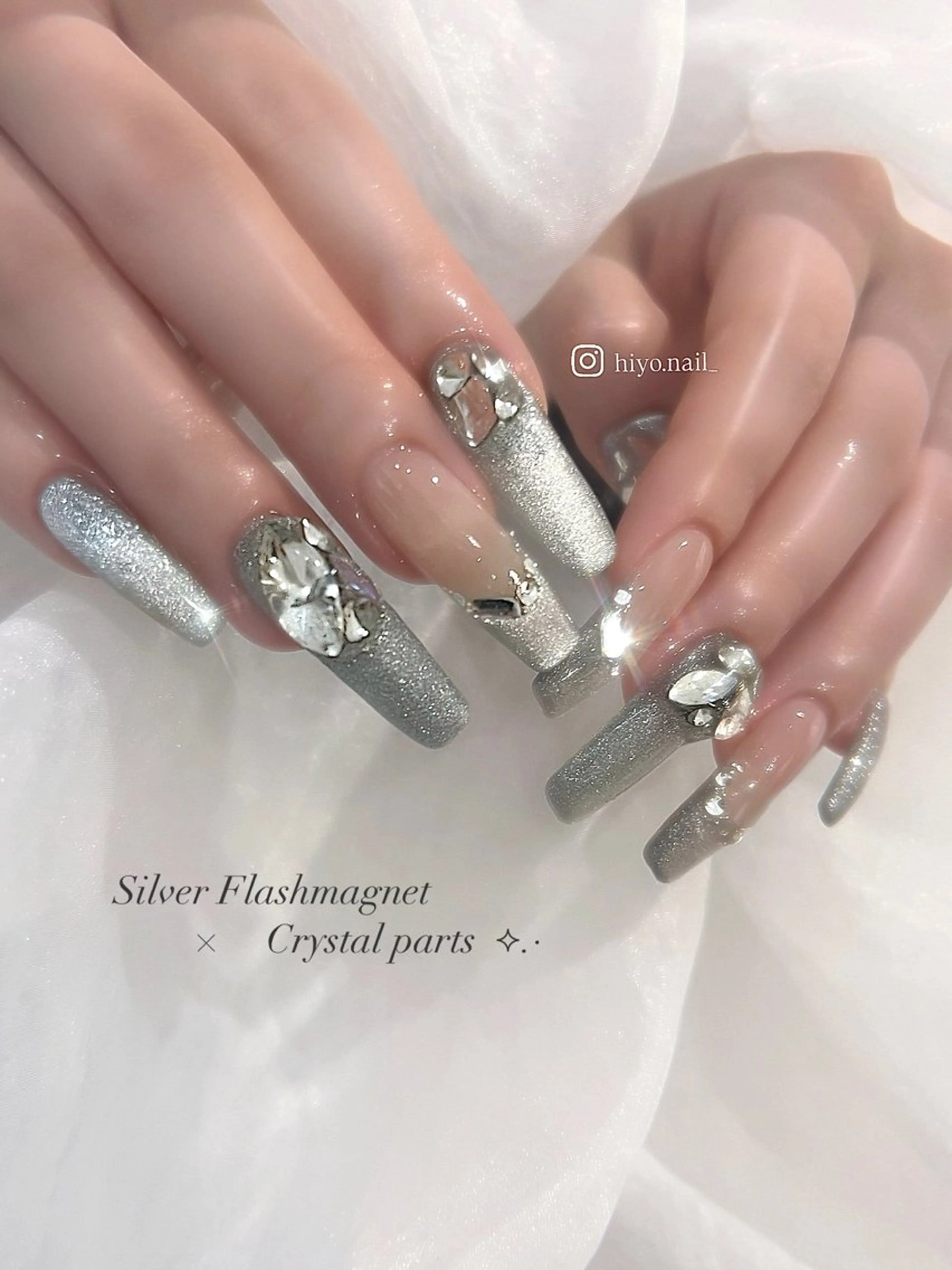 ネイル ロングネイル ハンドネイル hiyo🎀ﾌｪﾐﾆ ﾝ/ｴﾚｶﾞﾝﾄ🤍のネイルデザイン