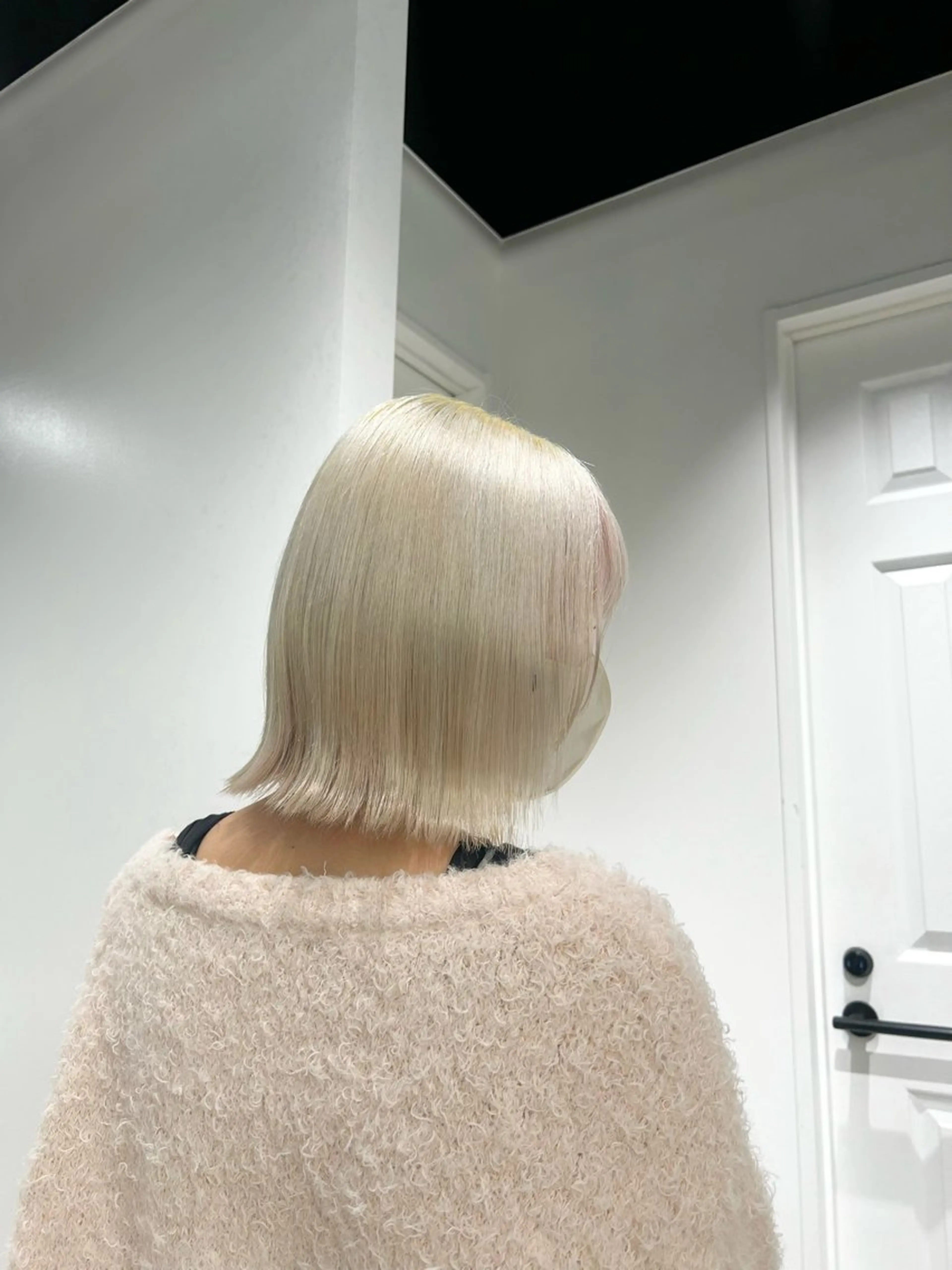 ショート カラー バレイヤージュ ブリーチ ケアブリーチ ダブルカラー イヤリングカラー ヘアカラー シャドウパーマ/ ルーズパーマ/メンズのヘアスタイル