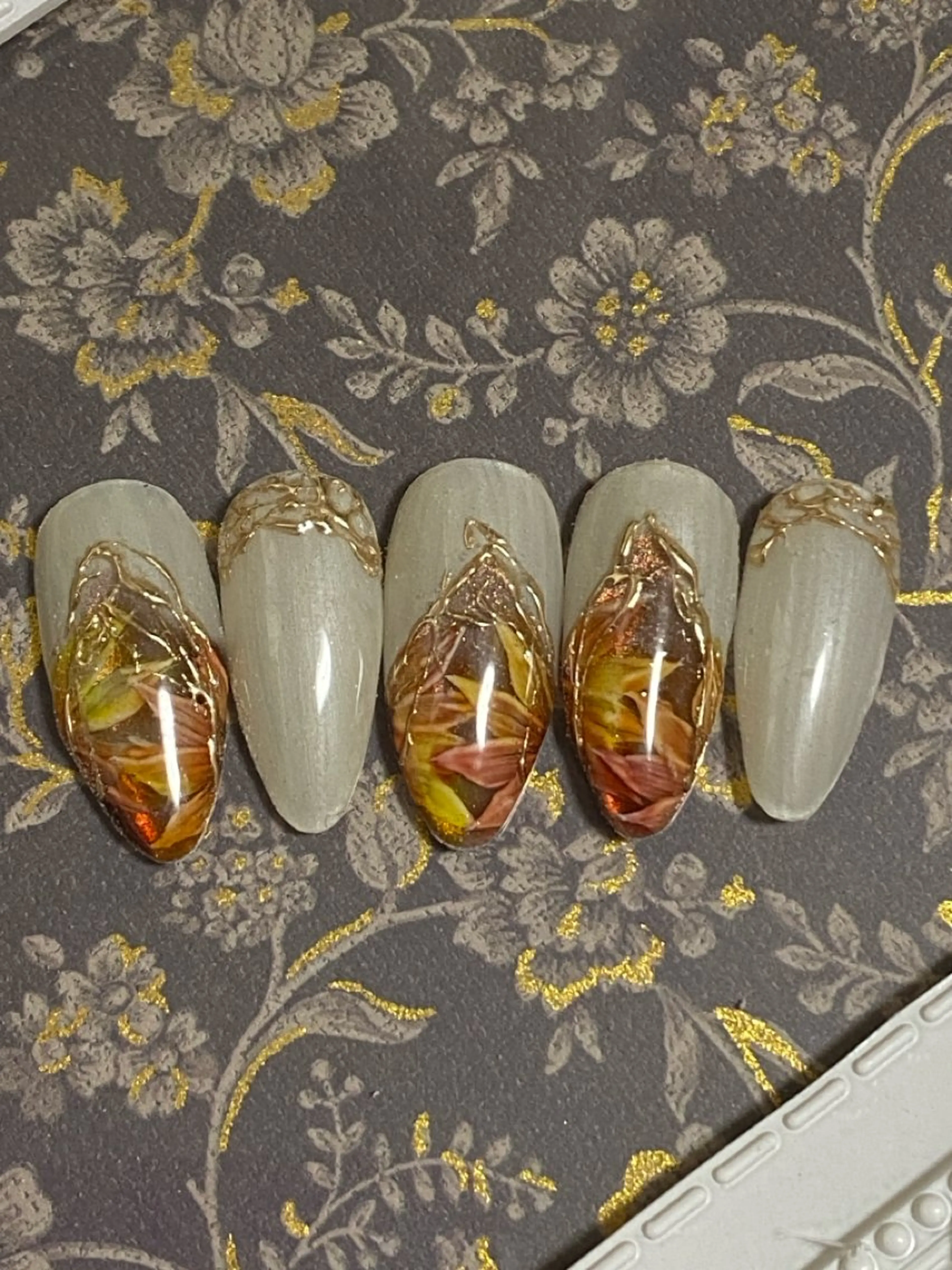 ネイル マグネットネイル 自宅ネイルサロン ♦️nuance♦️のネイルデザイン