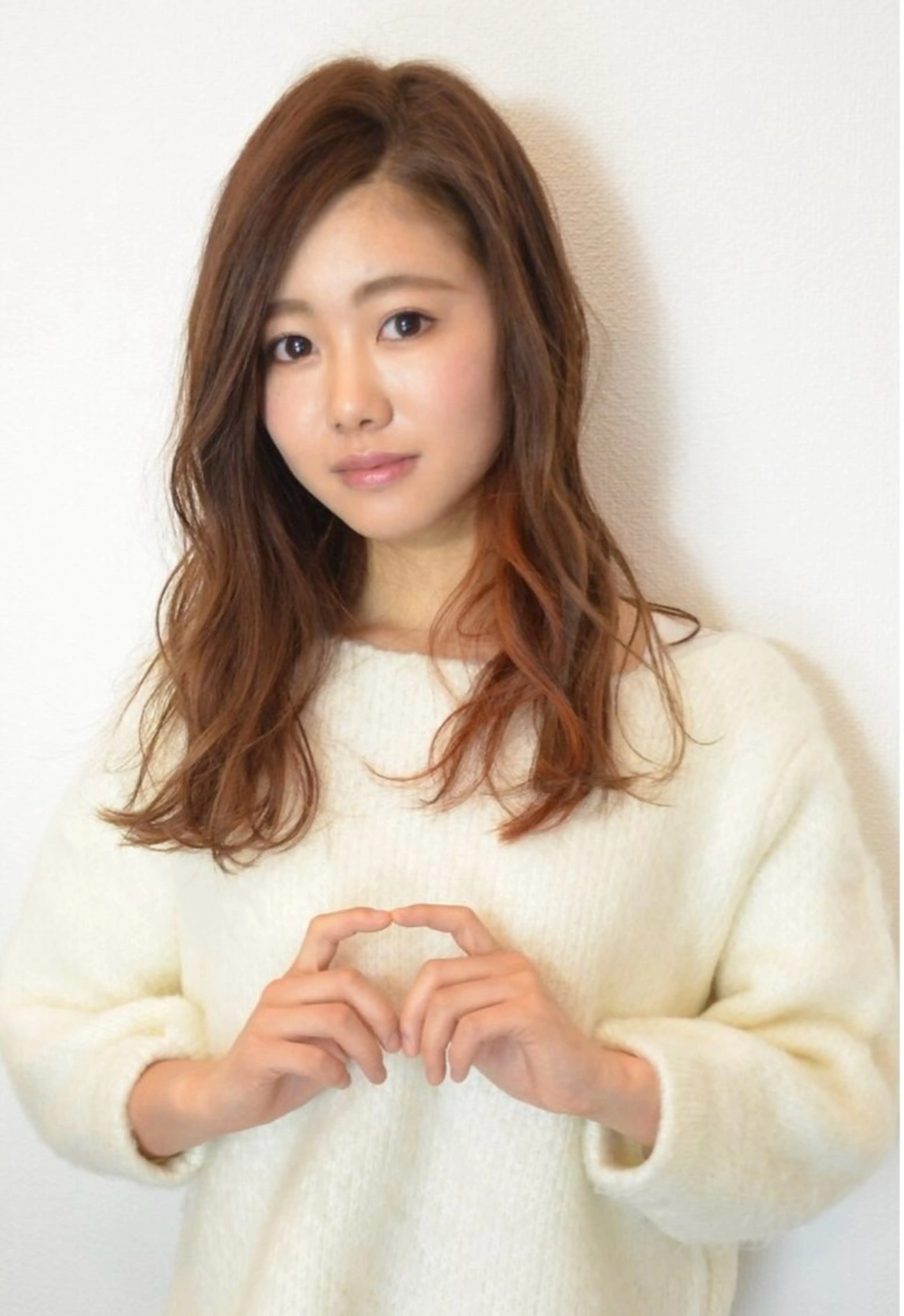 セミロング カラー オレンジ カット ヘアカラー トリートメント Stylist アリアのヘアスタイル