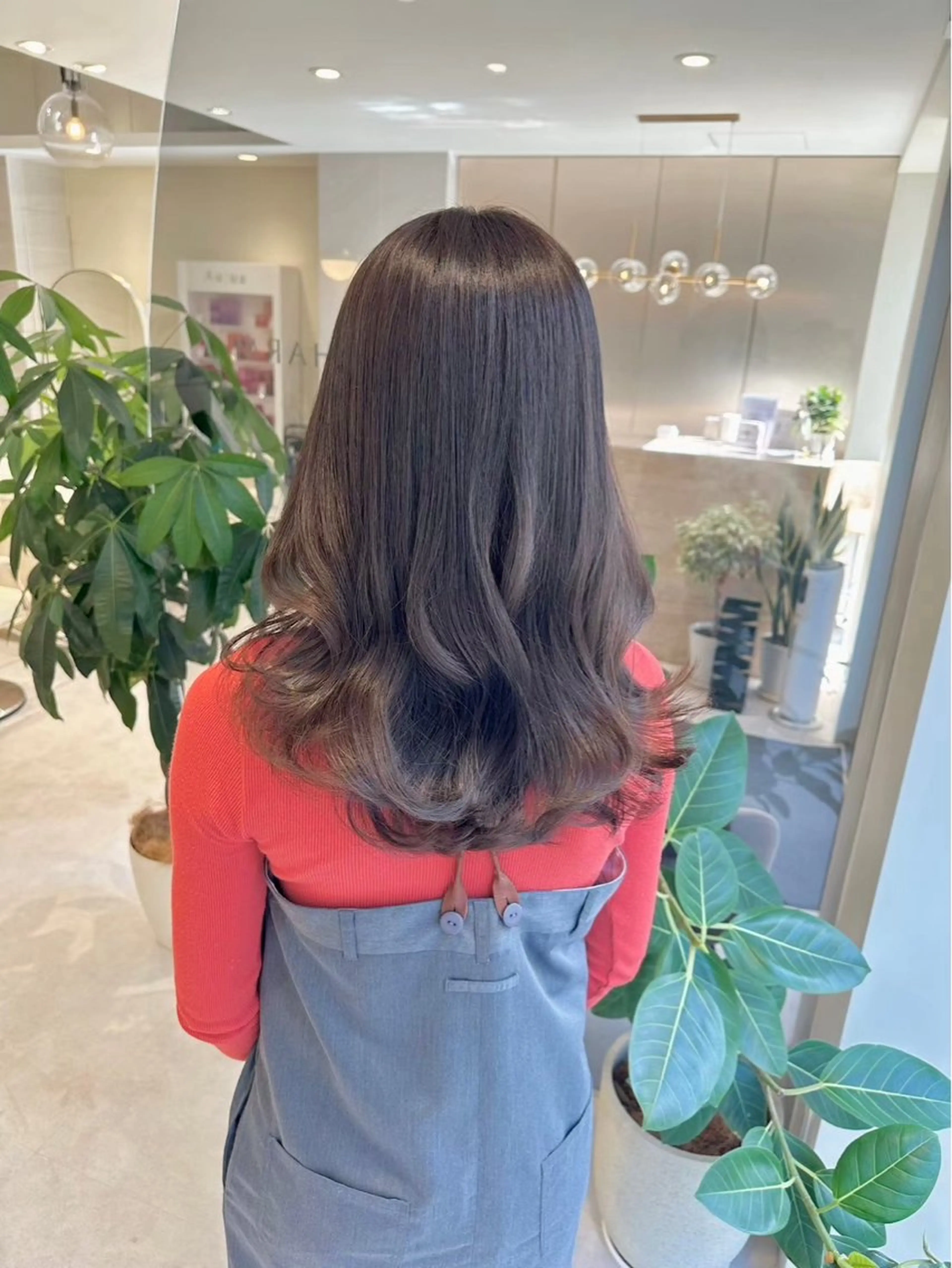 ロング 似合わせカット 小顔カット 縮毛矯正 カット ヘアカラー 1日1名様限定 予約可能のヘアスタイル