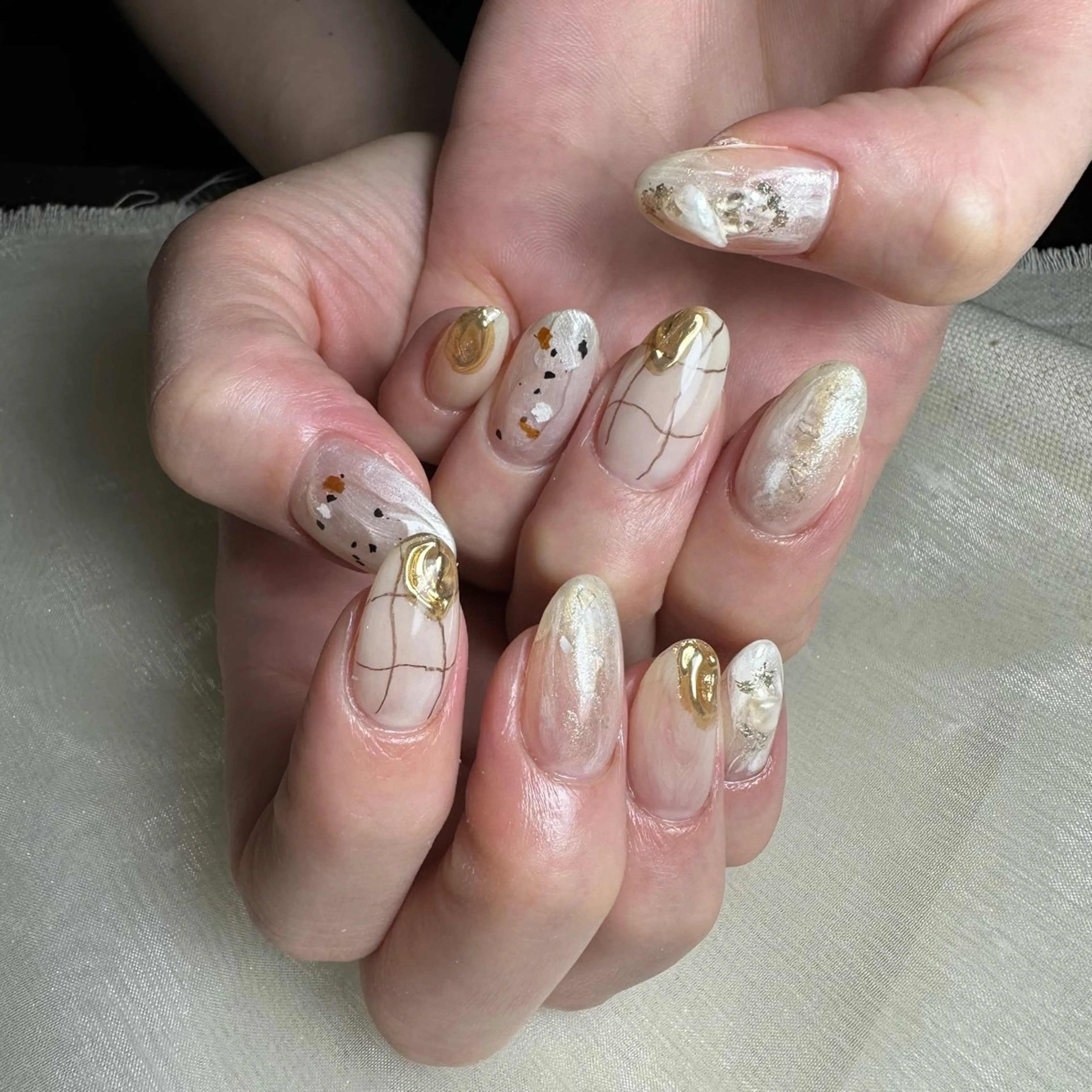 ネイル ハンドネイル 里見 麗のネイルデザイン
