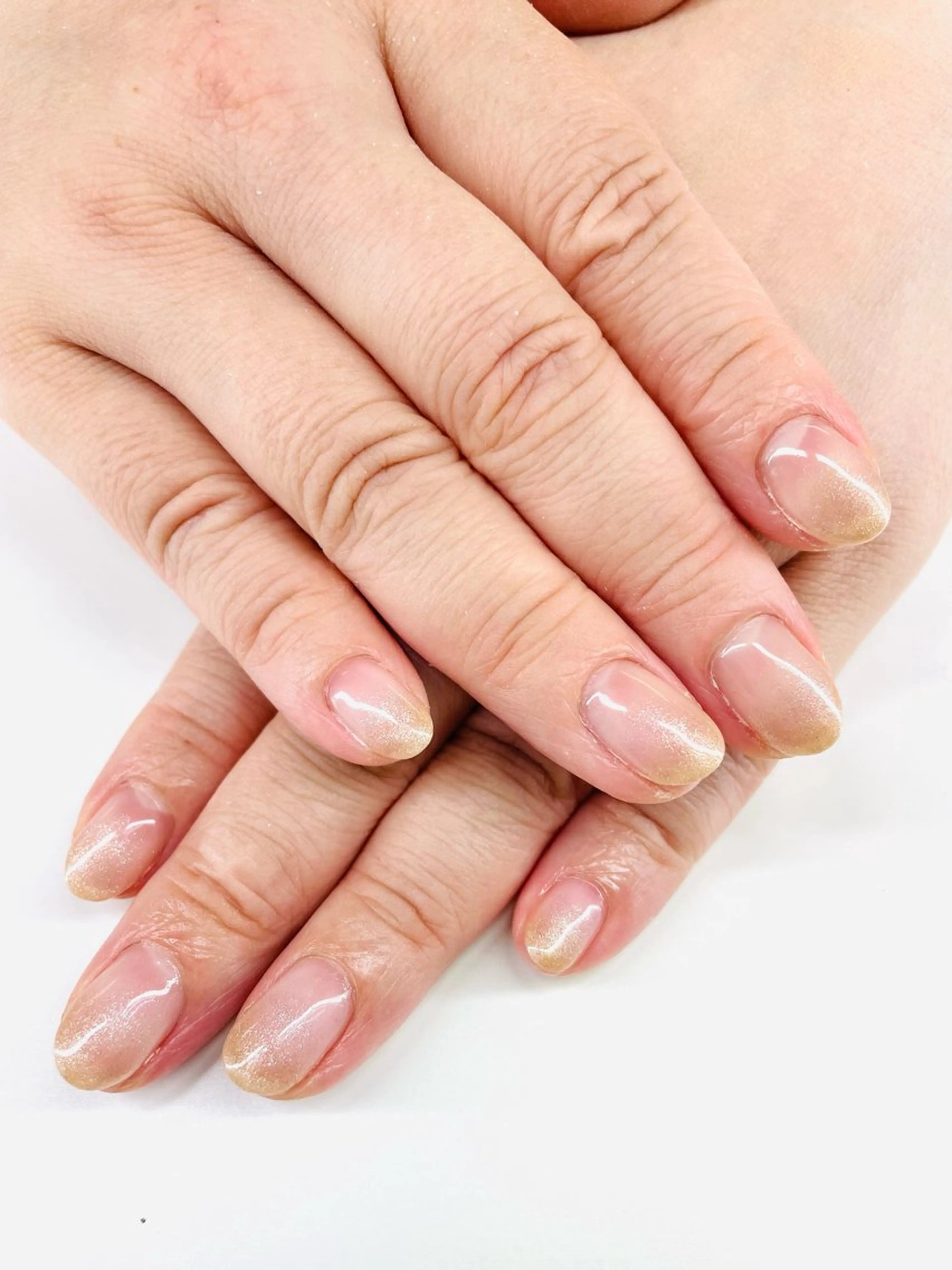 ネイル グラデーション ラメ(グリッター) ラメグラデーション 小山 早紀のマツエク・マツパデザイン