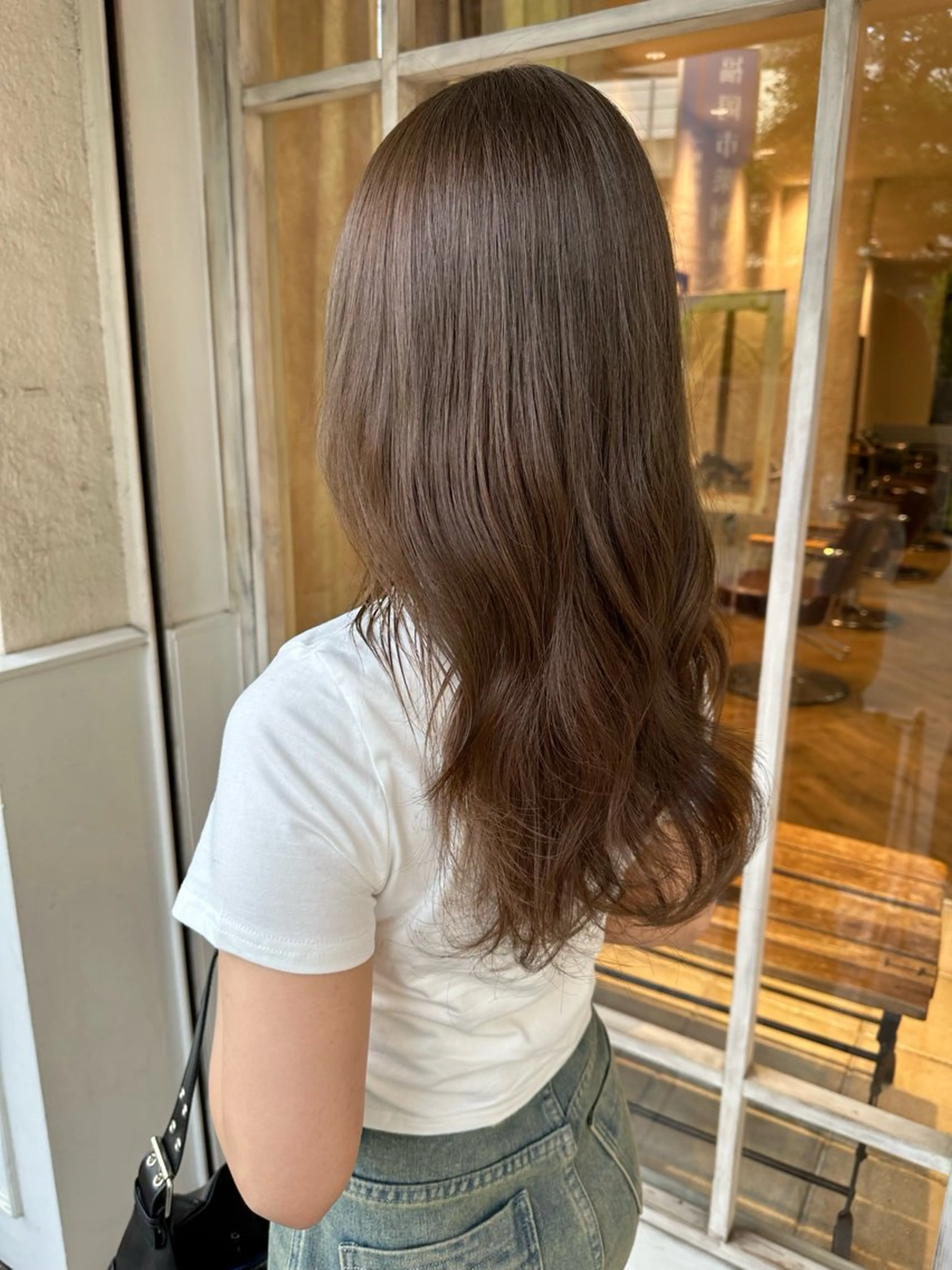 ロング カラー ベージュカラー ブリーチ 透明感カラー ブリーチなしカラー オリーブベージュ ヘアカラー トリートメント Manaka🟤 今泉　Musiiikのヘアスタイル