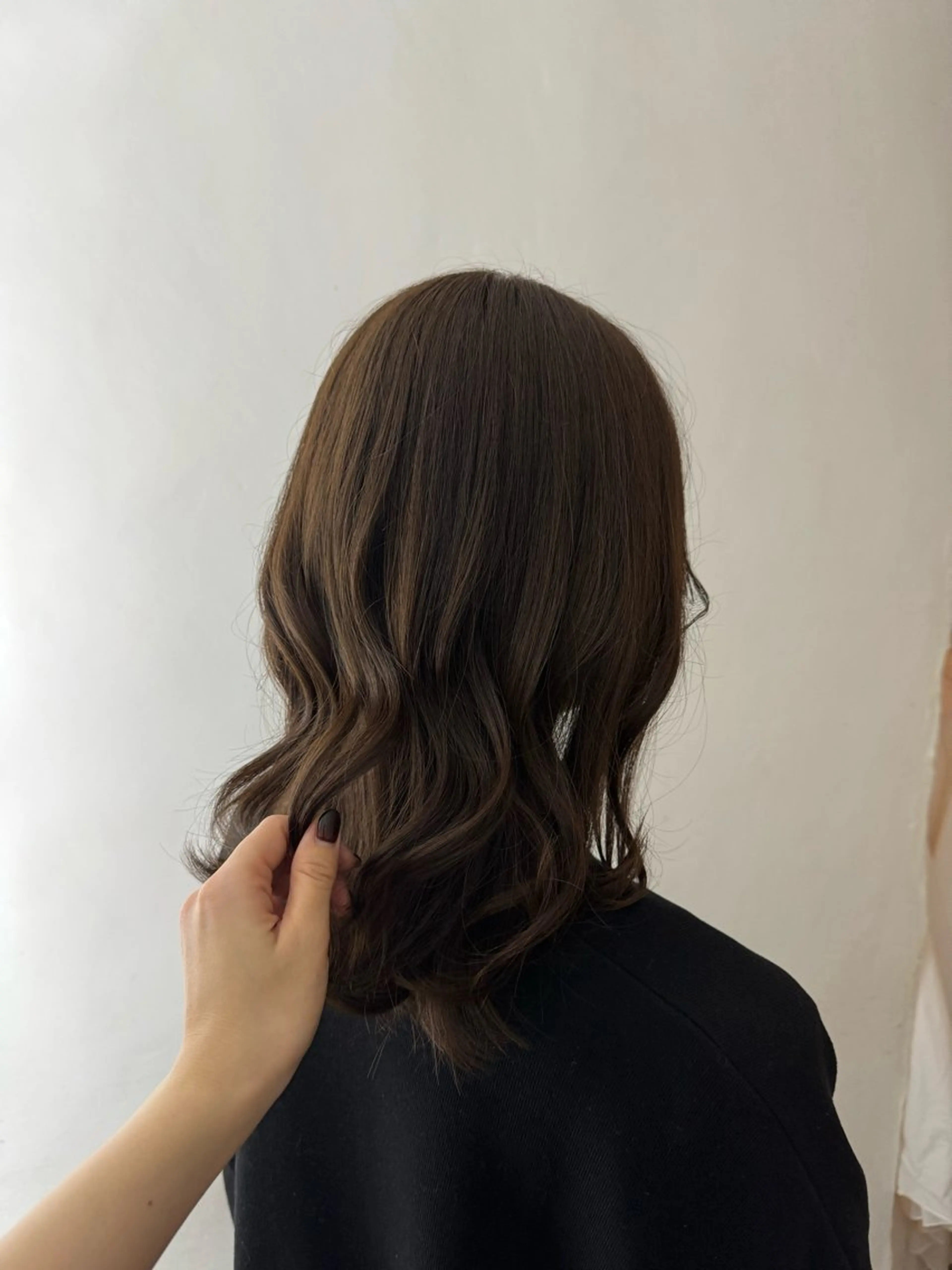 カラー ハロウ momonaのヘアスタイル