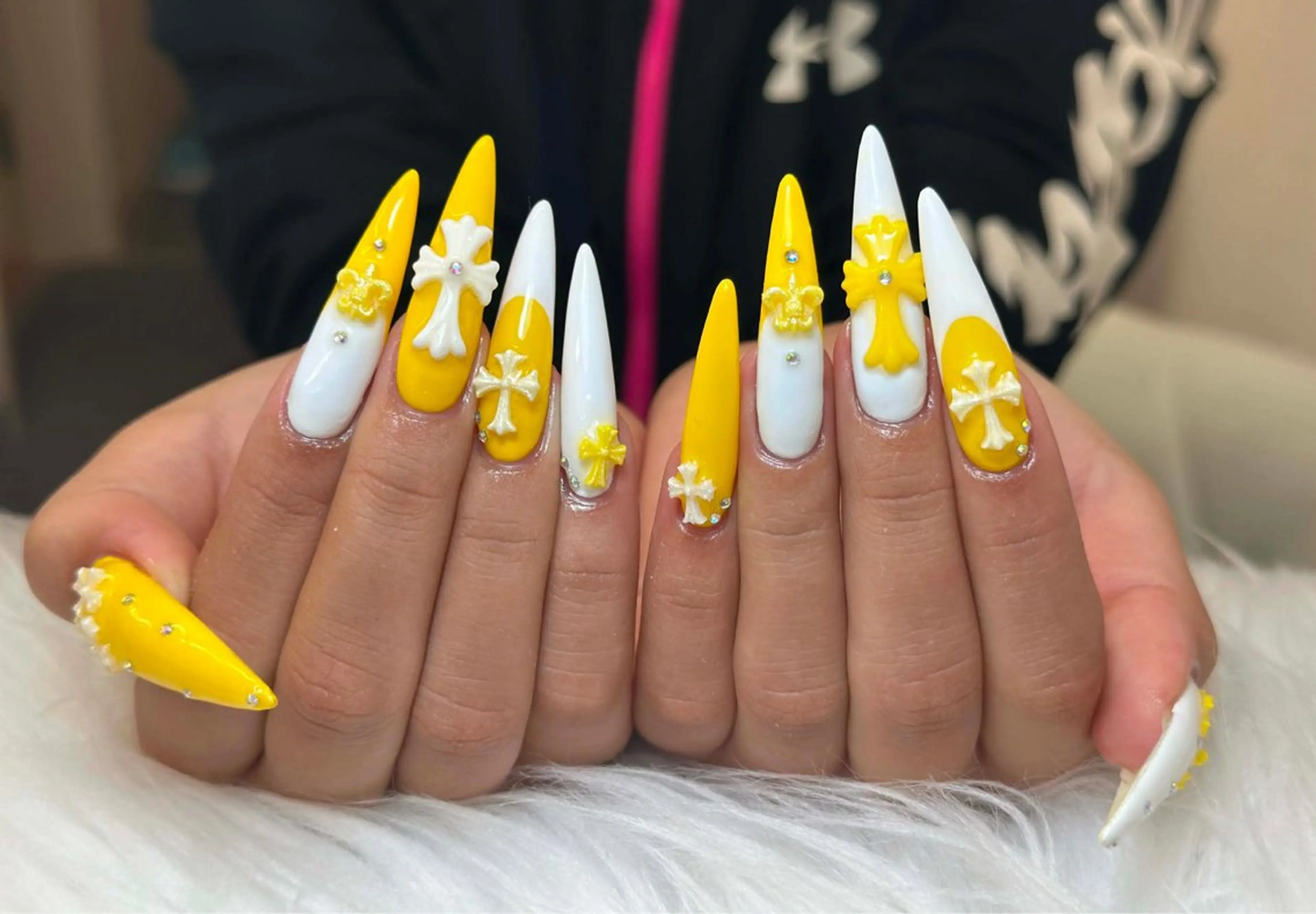 ネイル ハンドネイル NIE MoMoのネイルデザイン