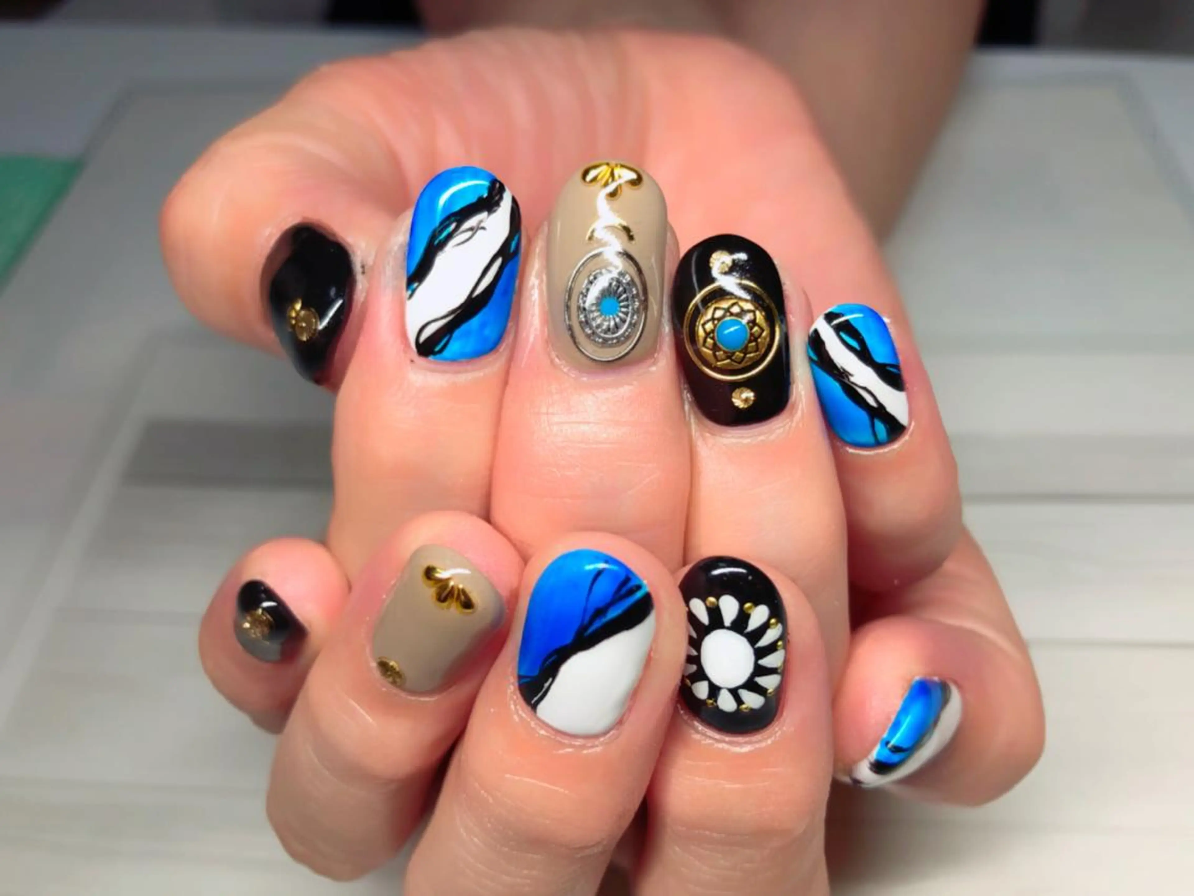 ネイル ハンドネイル Li'leaNail AINAのネイルデザイン