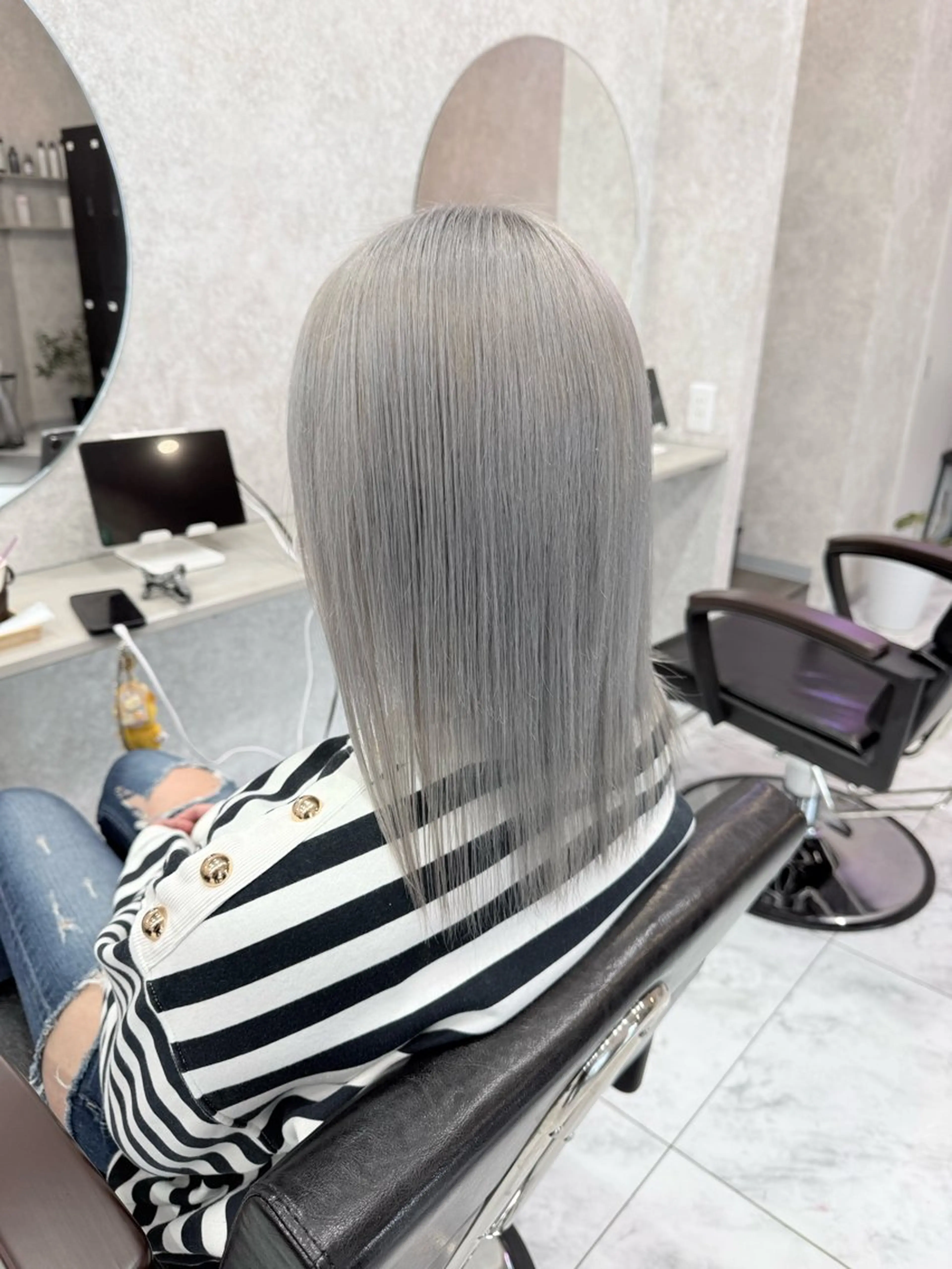 ショート カラー 🌺ハイトーン🌺 矢葺 なぎさ🌺🌺のヘアスタイル