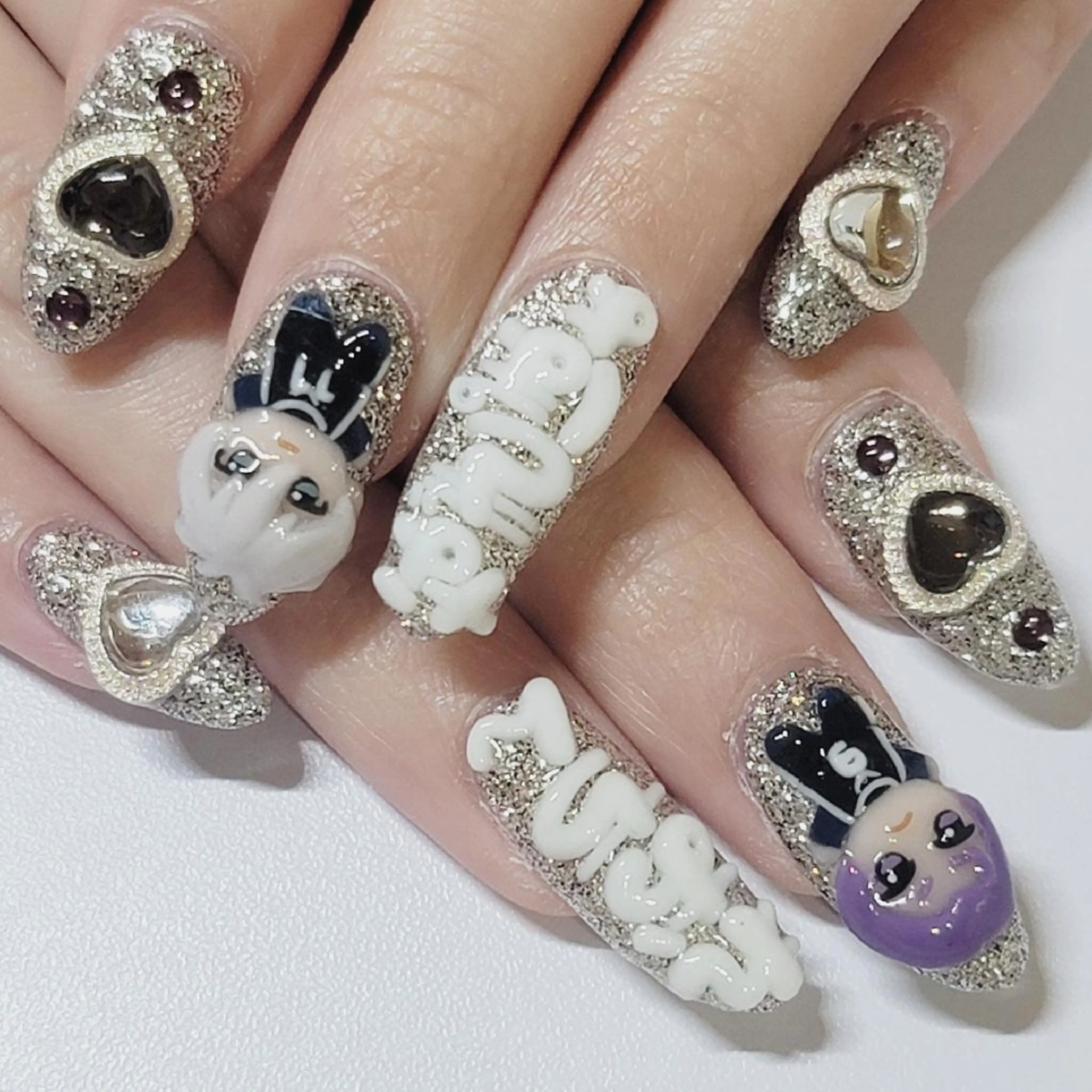 ネイル アートネイル ハート ラメ(グリッター) ワンカラーネイル シルバー ハンドネイル よしだ ひろきのネイルデザイン