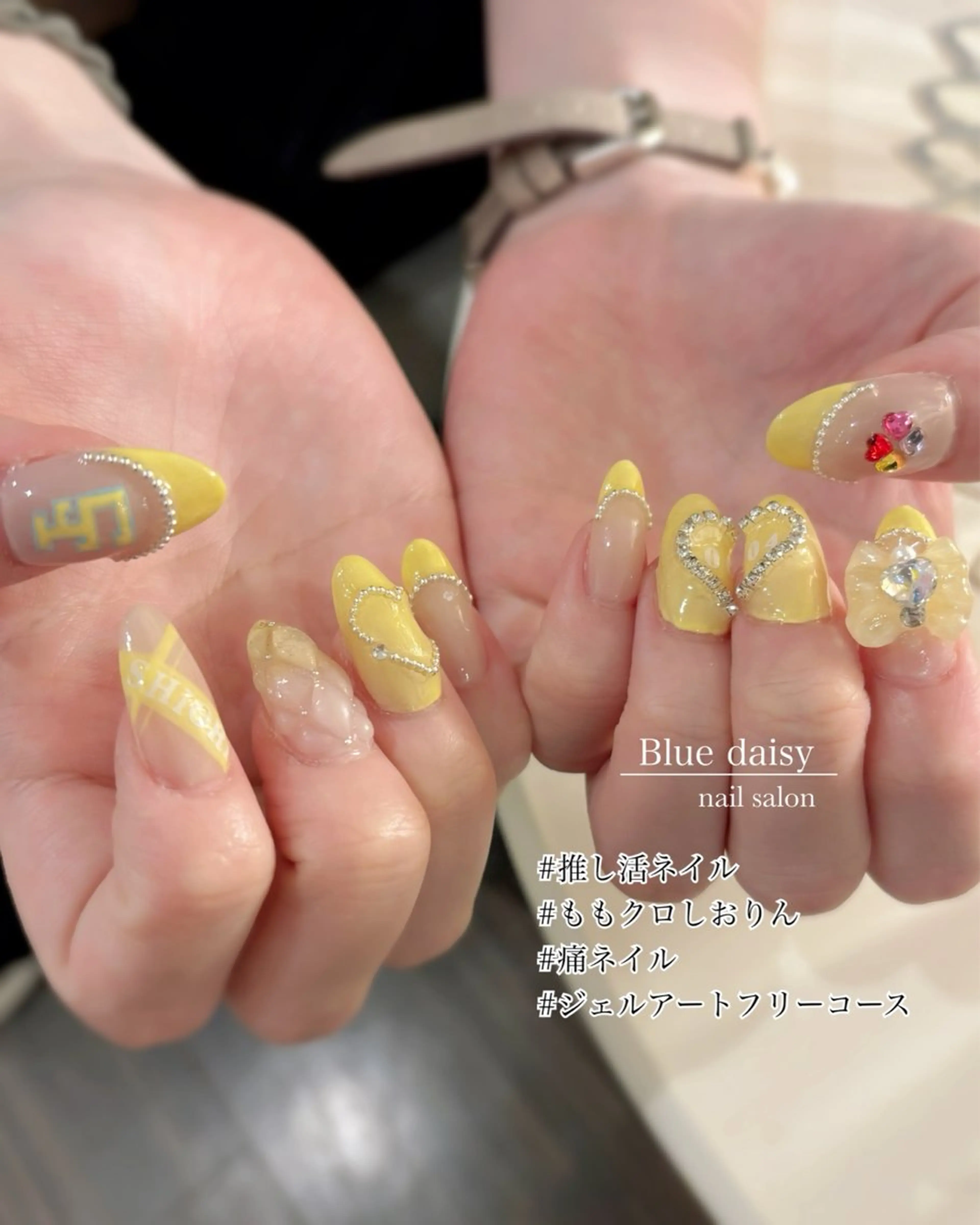 ネイル ジェルネイル マグネットネイル 持ち込み パラジェル ハンドネイル Blue daisy 栄本店のネイルデザイン