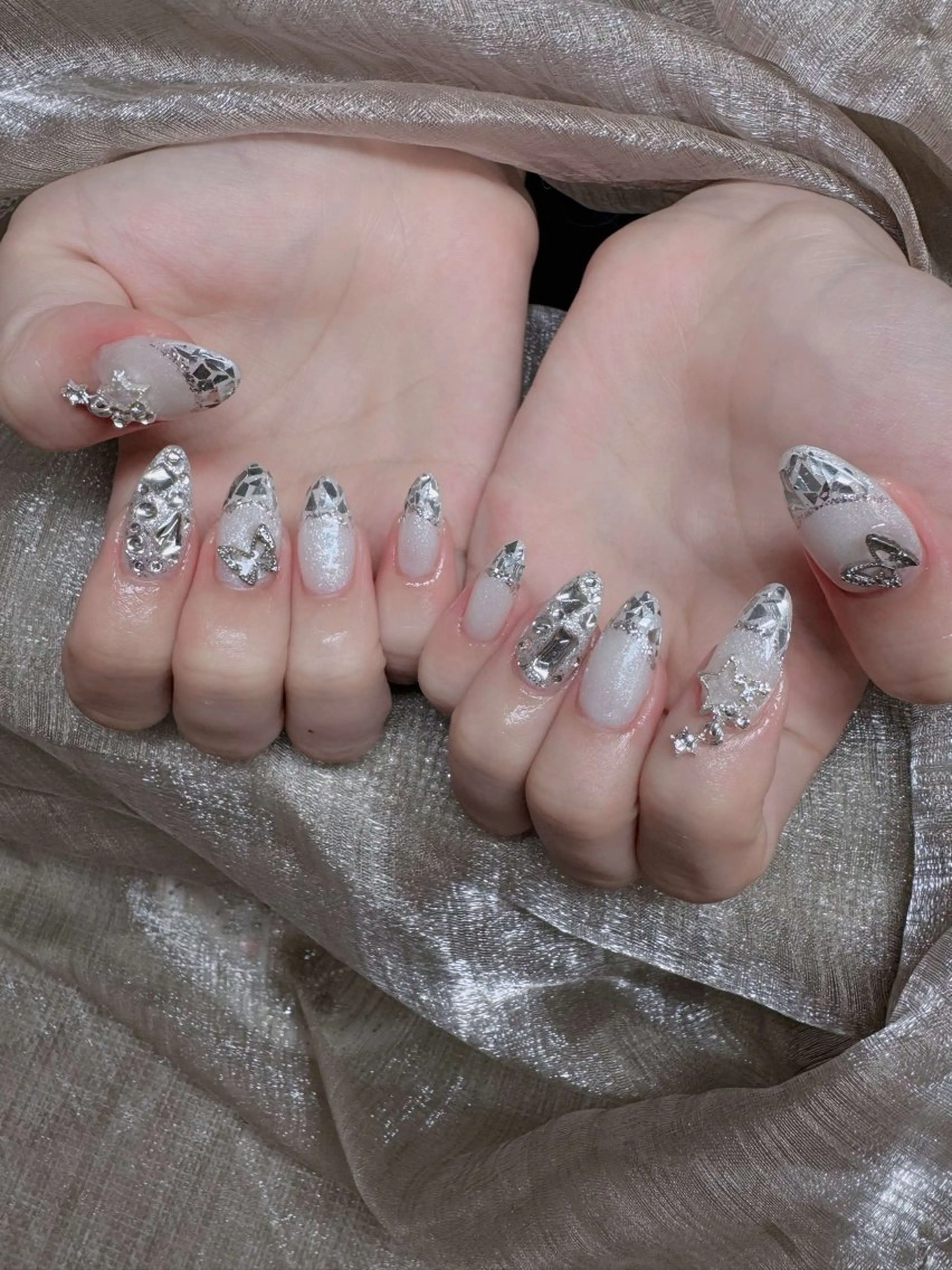 ネイル フレンチネイル ジェルネイル ガラスフレンチ ハロウィン ハート ハンドネイル H.baby Nail Salonのネイルデザイン