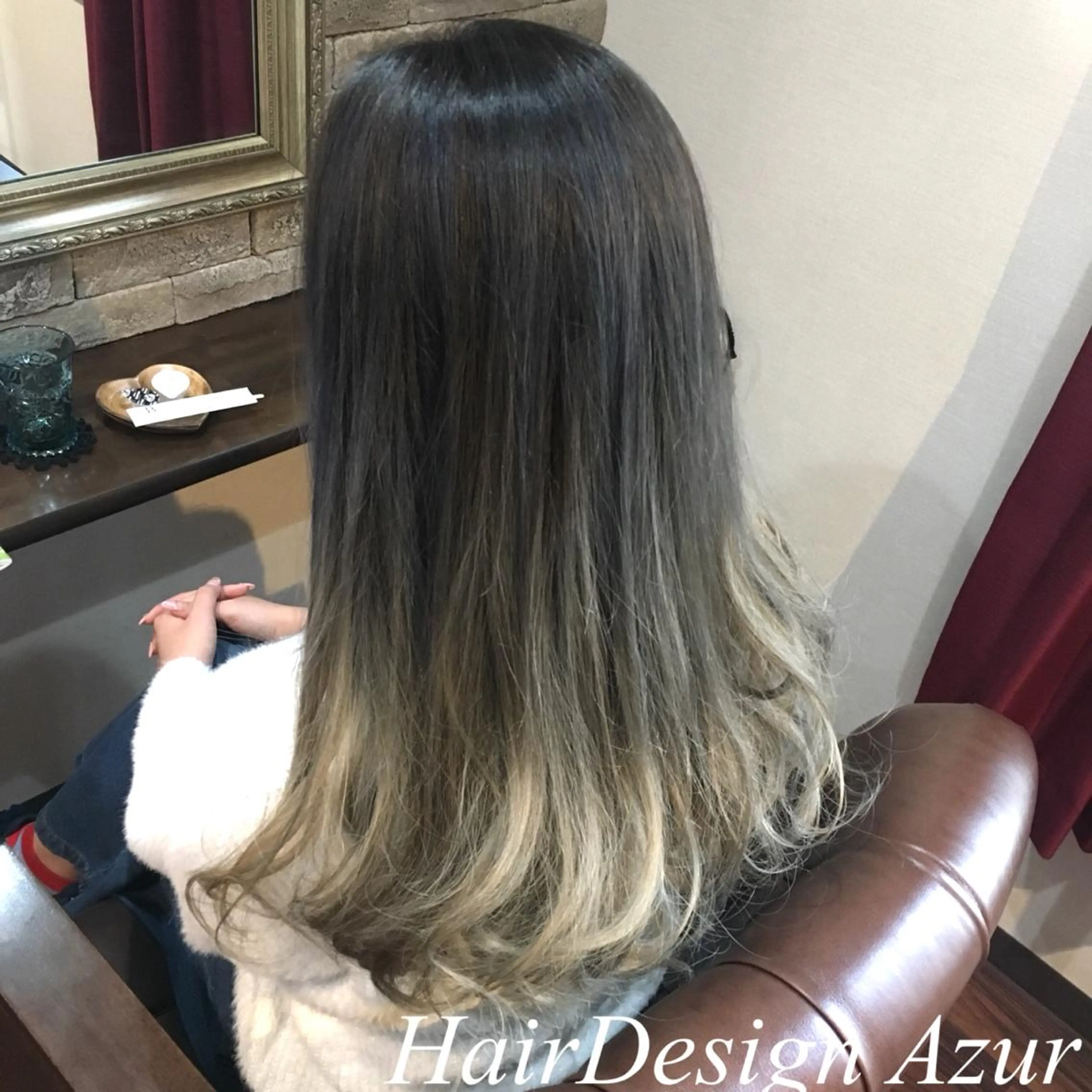 ロング カラー HairDesign Azurのヘアスタイル