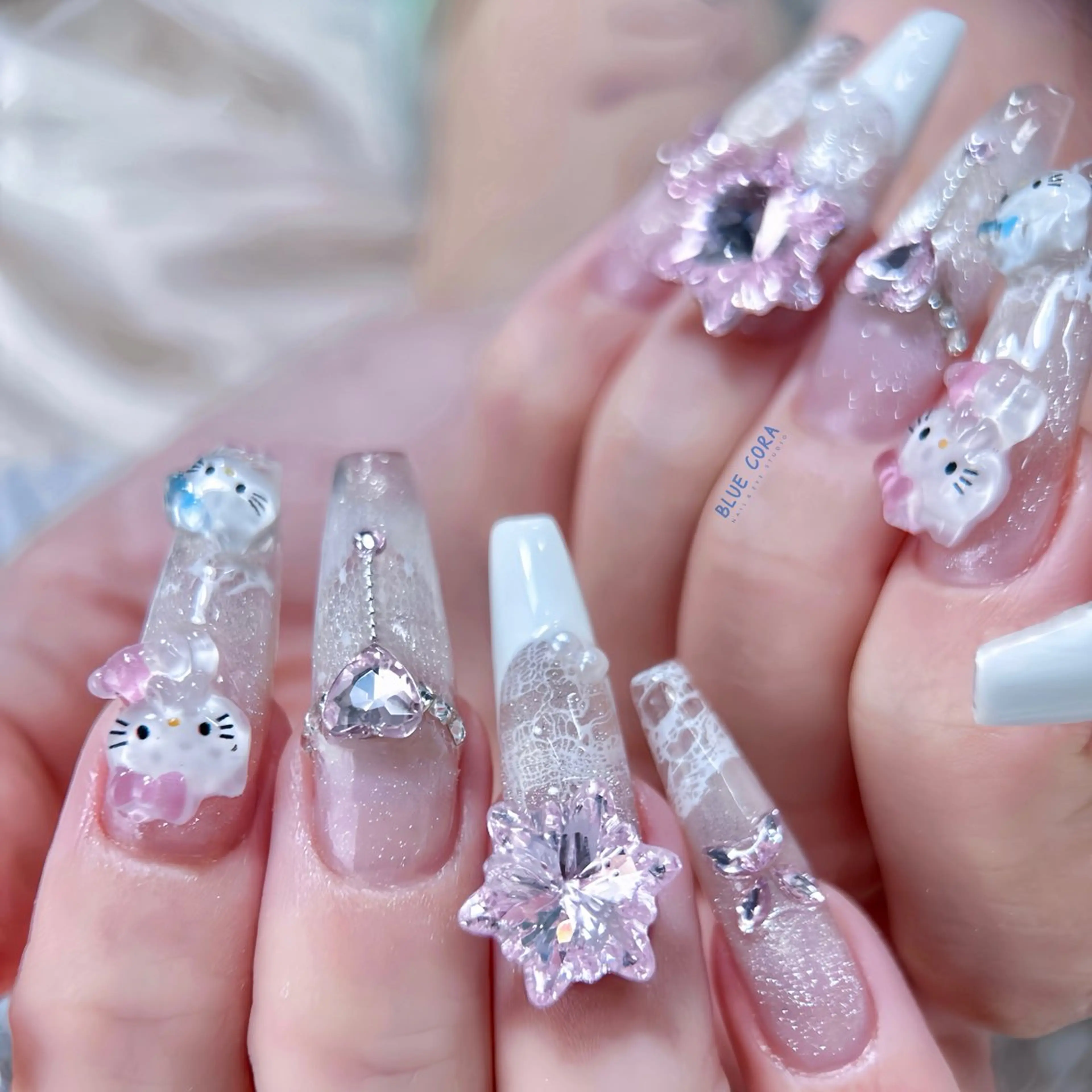 ネイル マグネットネイル ハンドネイル ハンドケア BLUE CORAのネイルデザイン