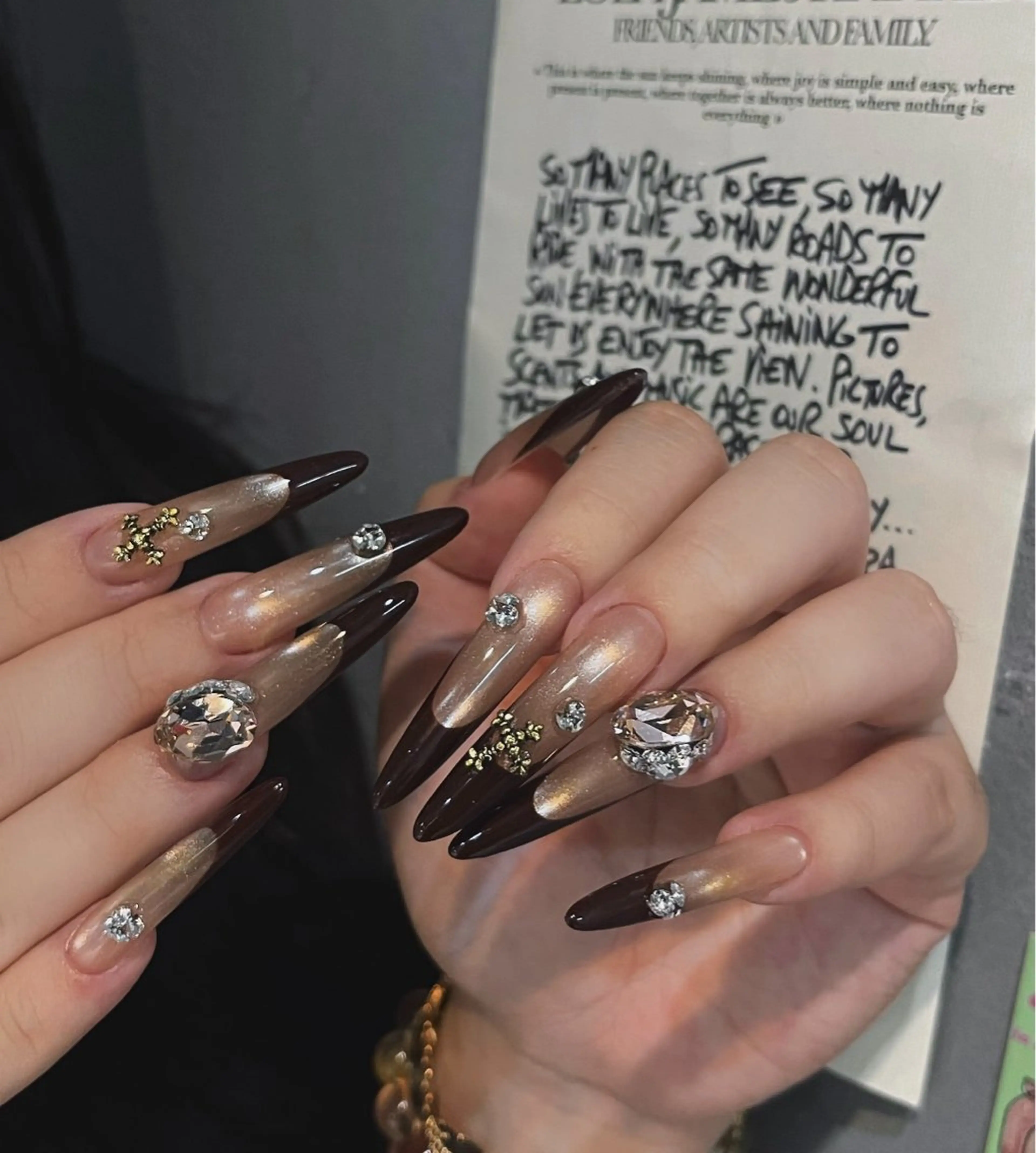 ネイル ハンドネイル Luna Gladeのネイルデザイン