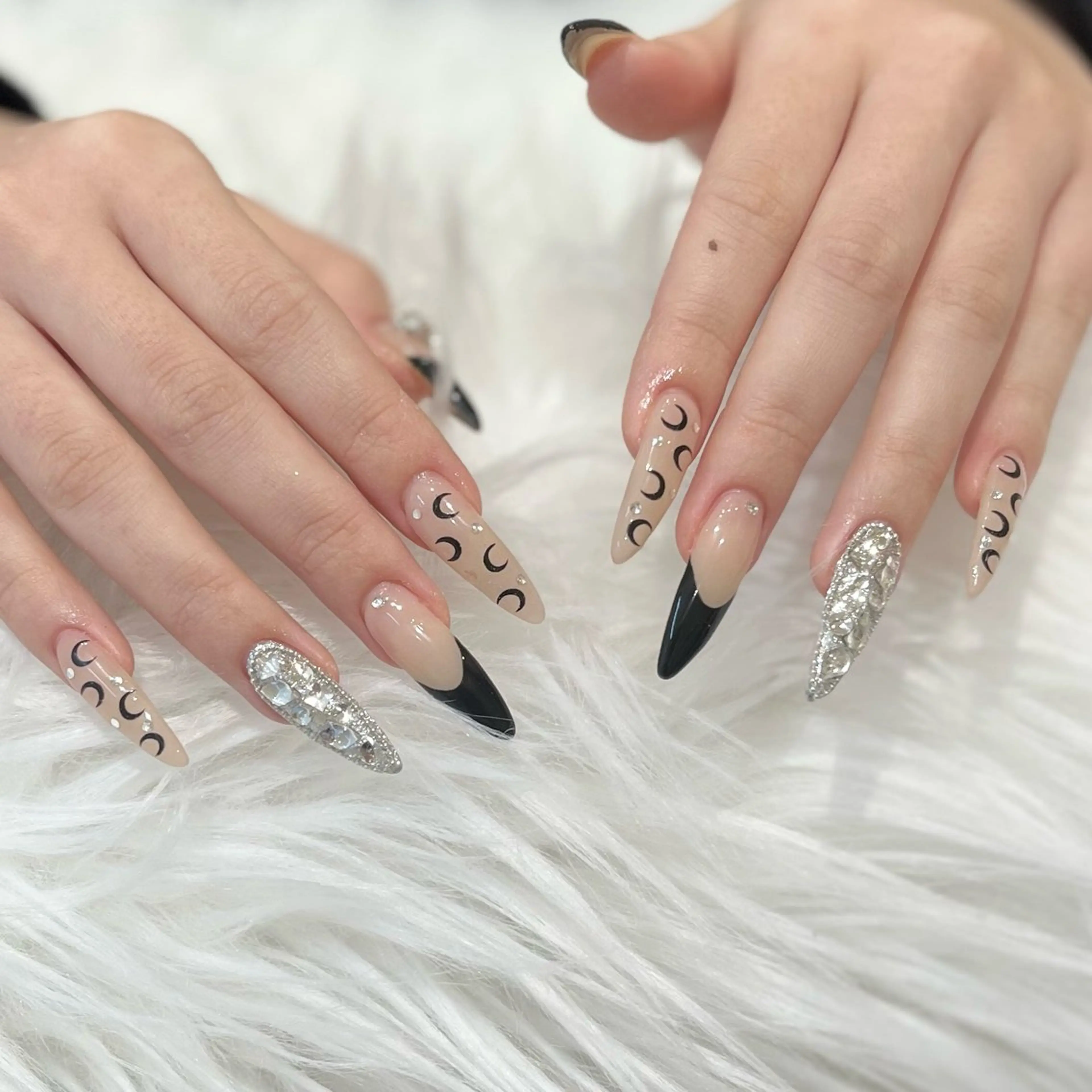 パラジェル　10本長さだし+デザイン✨(オフあり)の写真